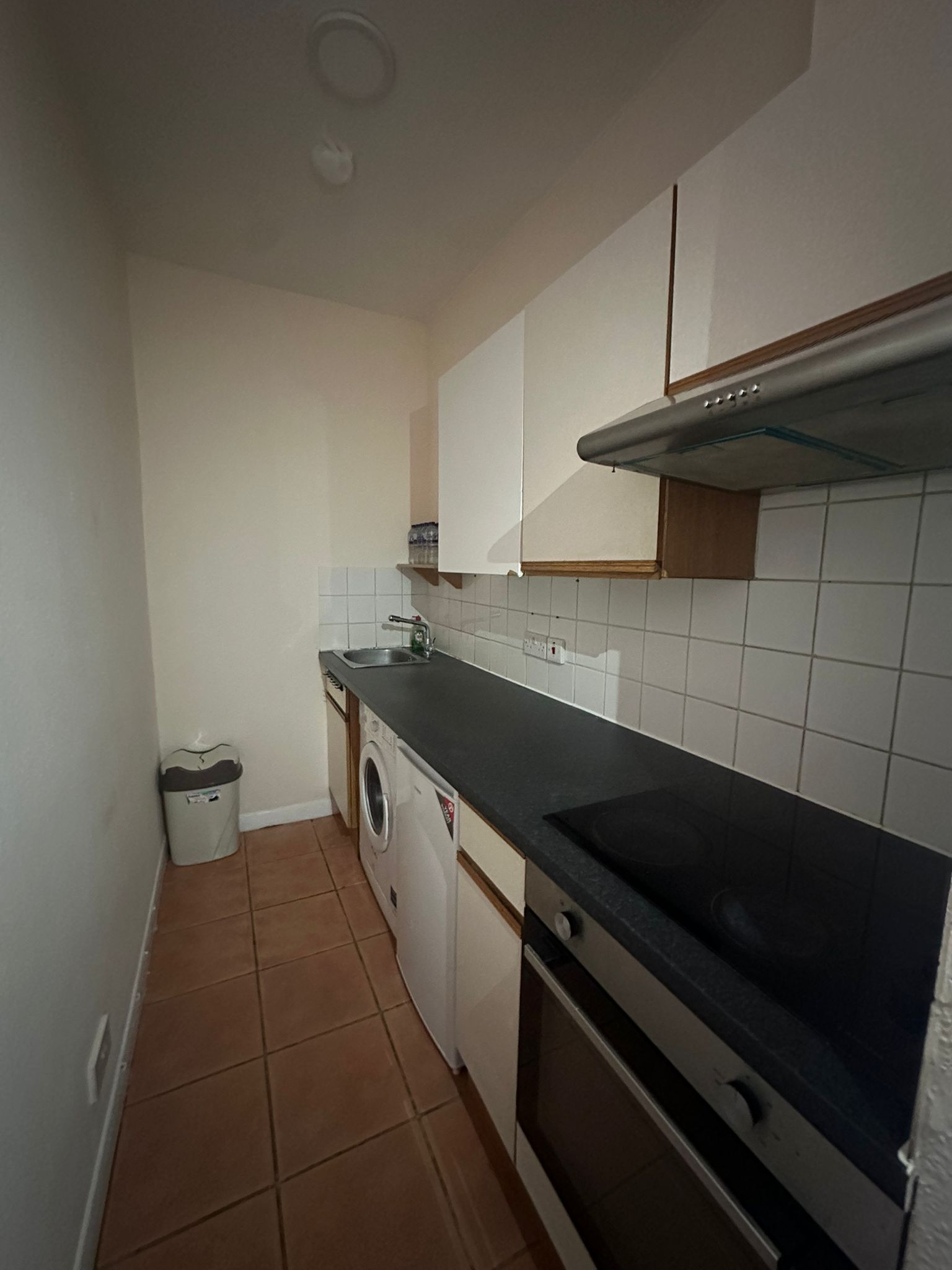 9c Downs Road, Luton photo 4