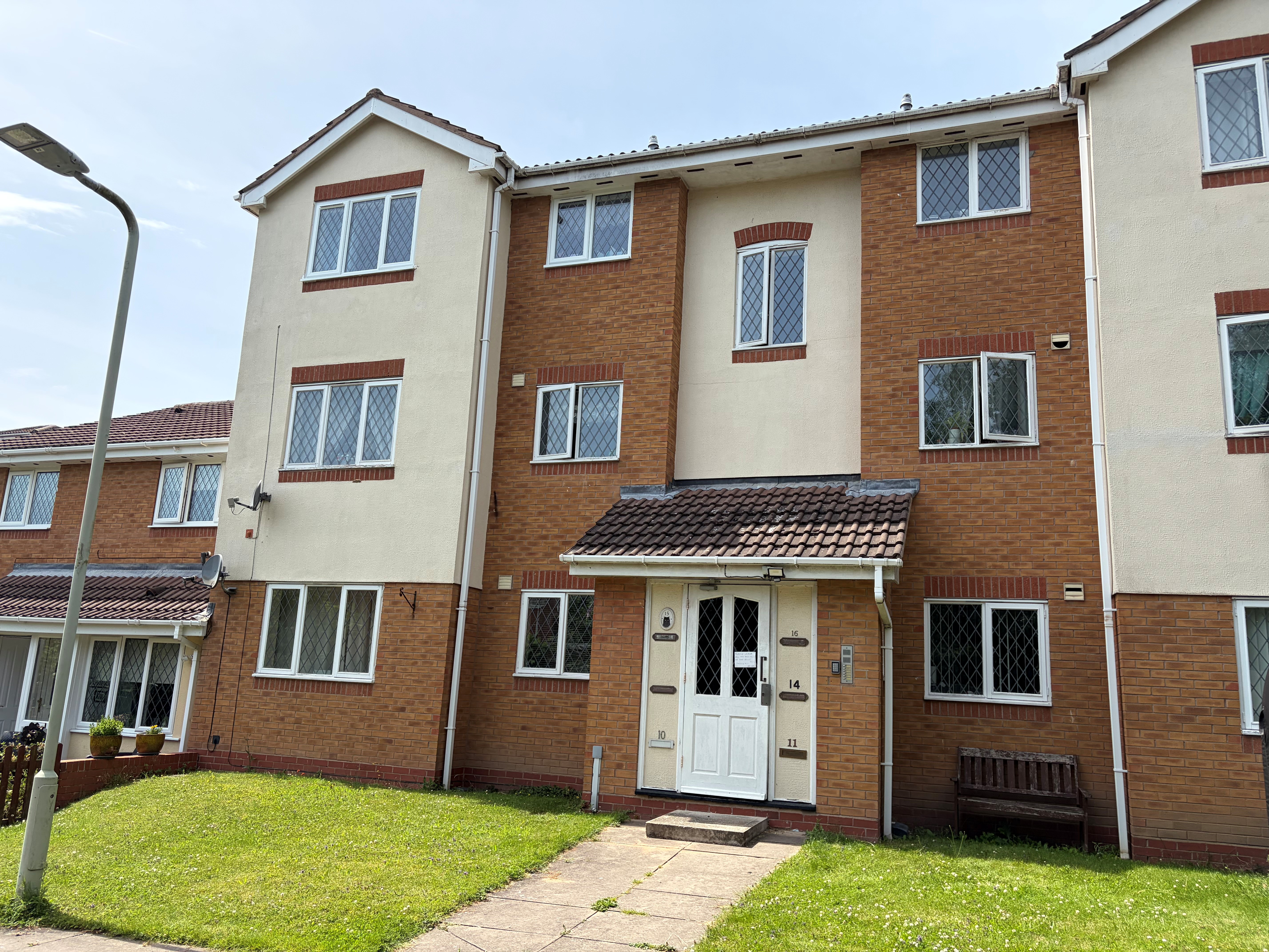 14, Swadlincote photo 2
