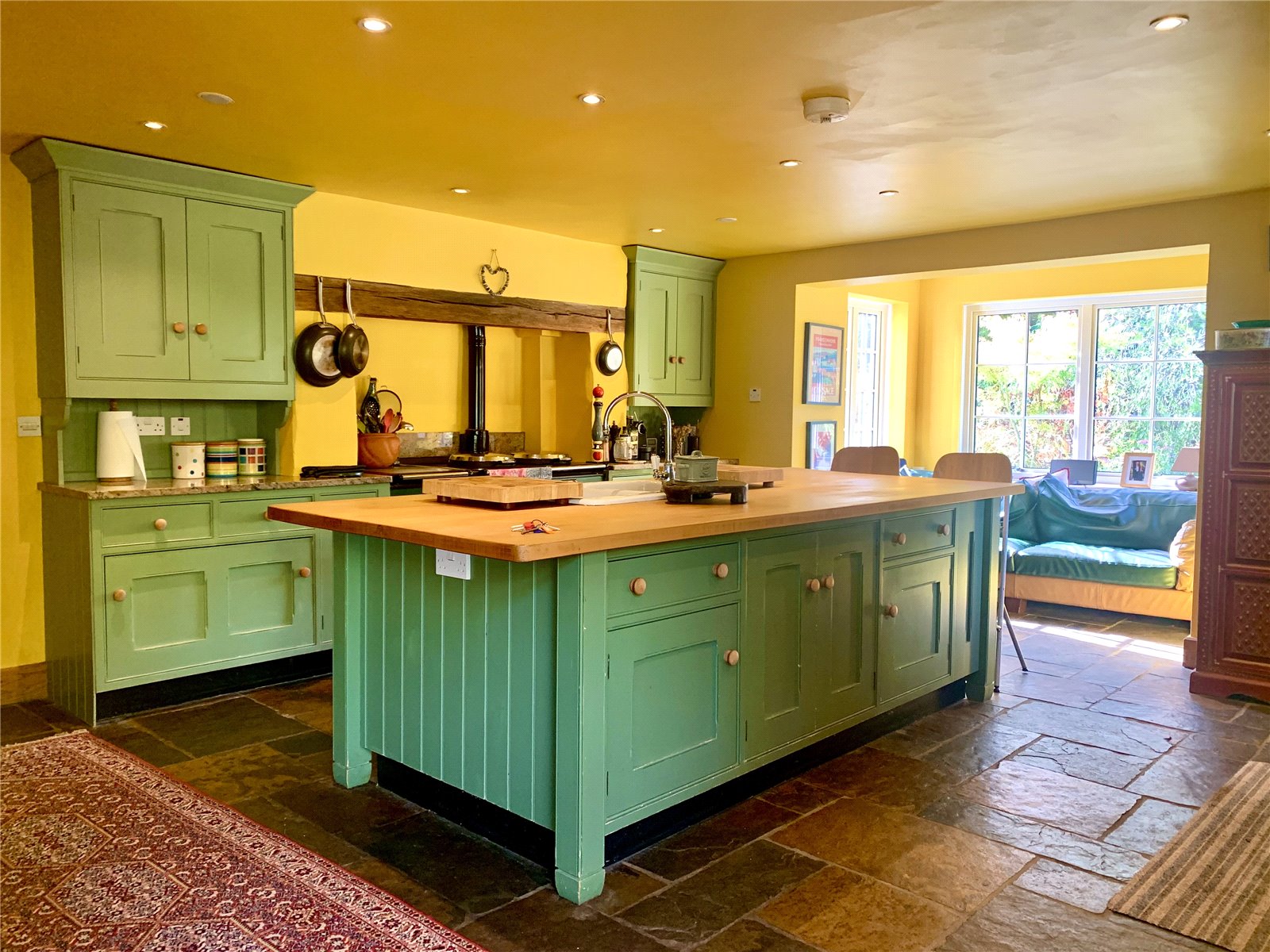 7 bedroom country house for sale 0