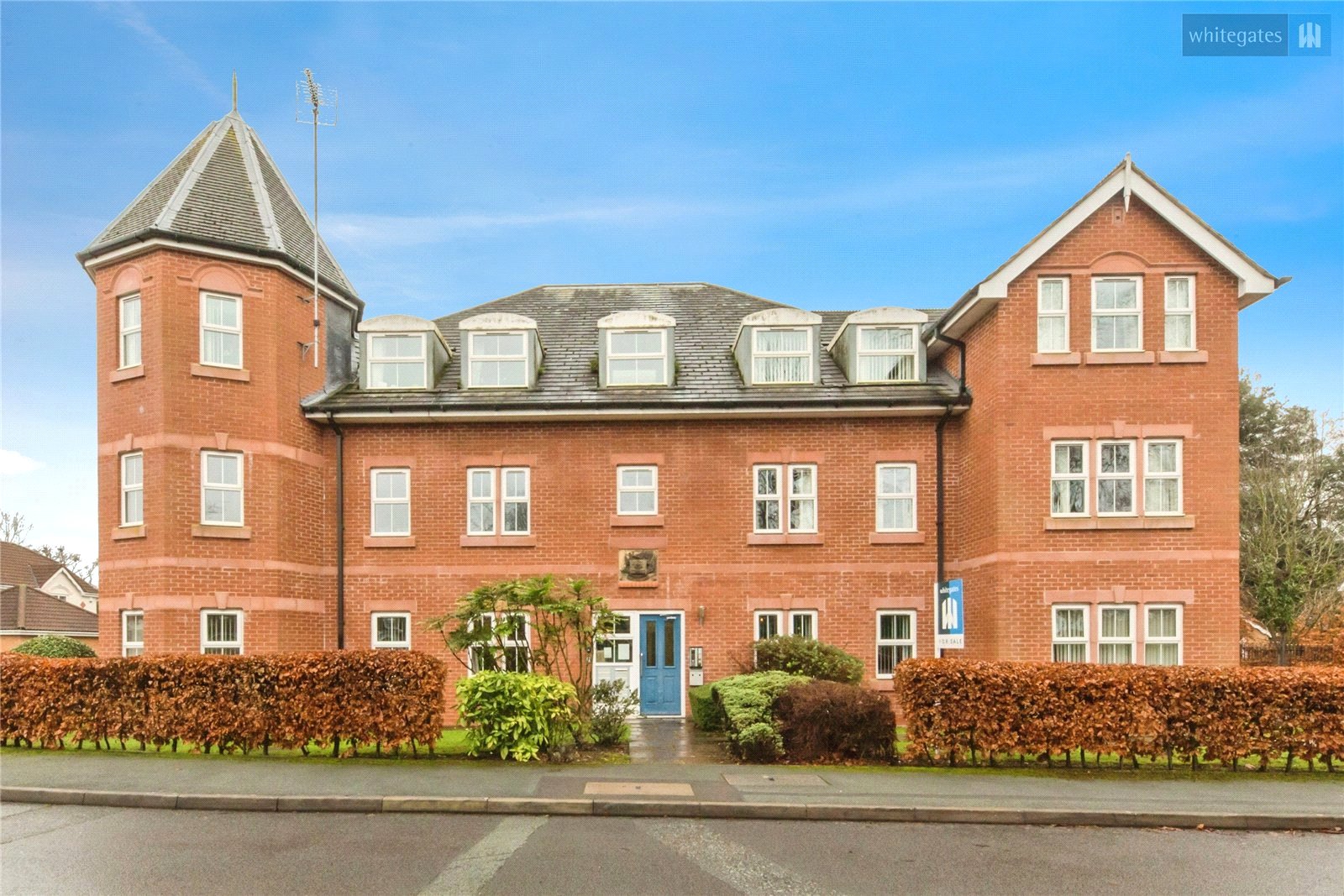 Apartment 1, 1, Berkeley Towers, Blackthorn Close photo 3