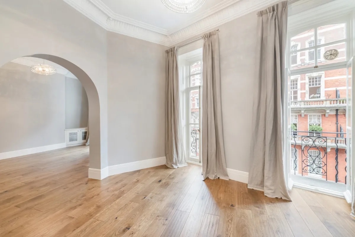 3 bedroom flat for sale 0