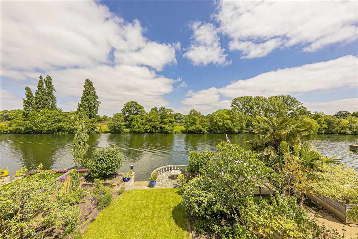 Photos of River Bank, Thames Ditton KT7 64808558 PrimeLocation