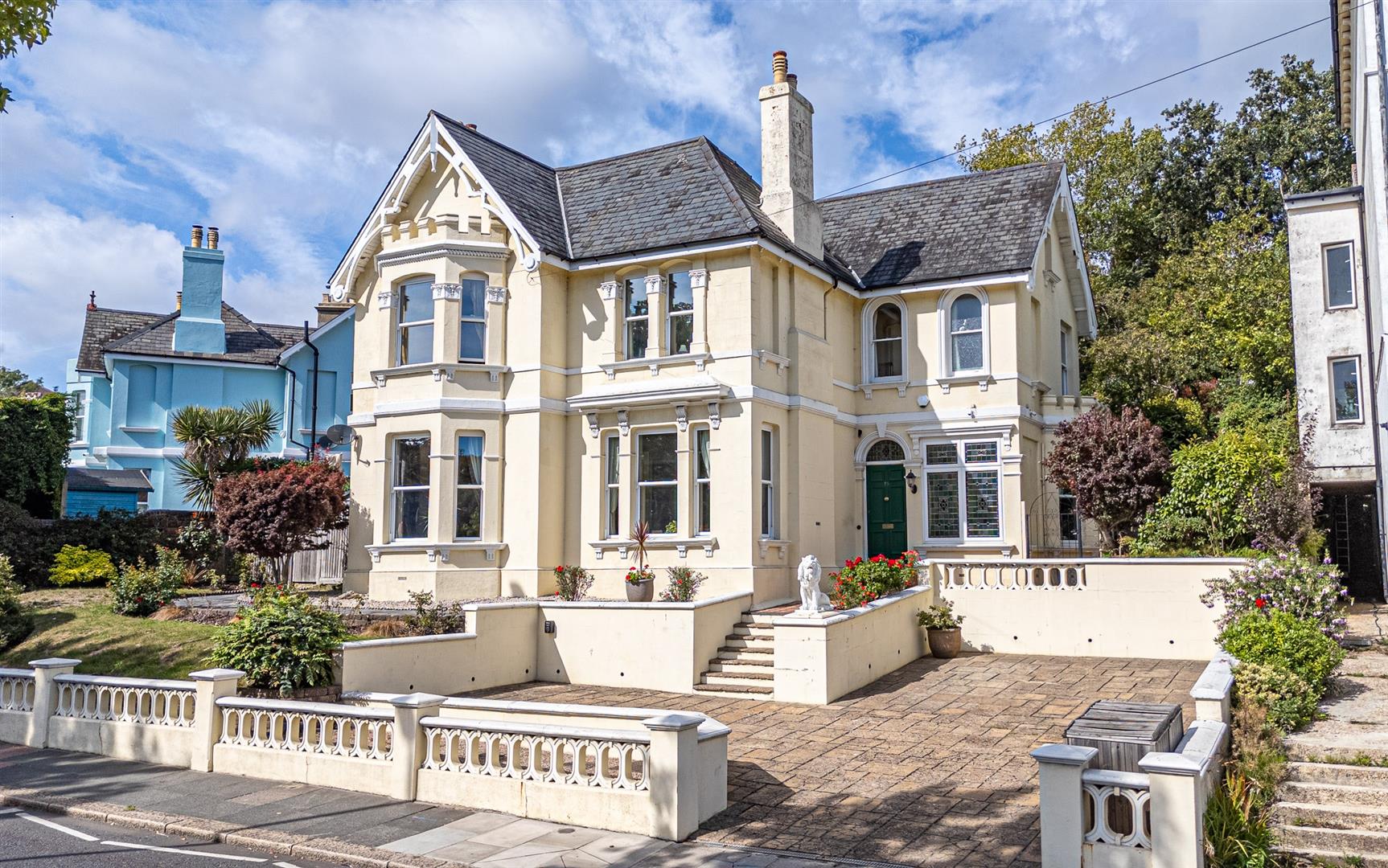 5-bed detached on 75, St. Helens Road, Hastings, £950,000