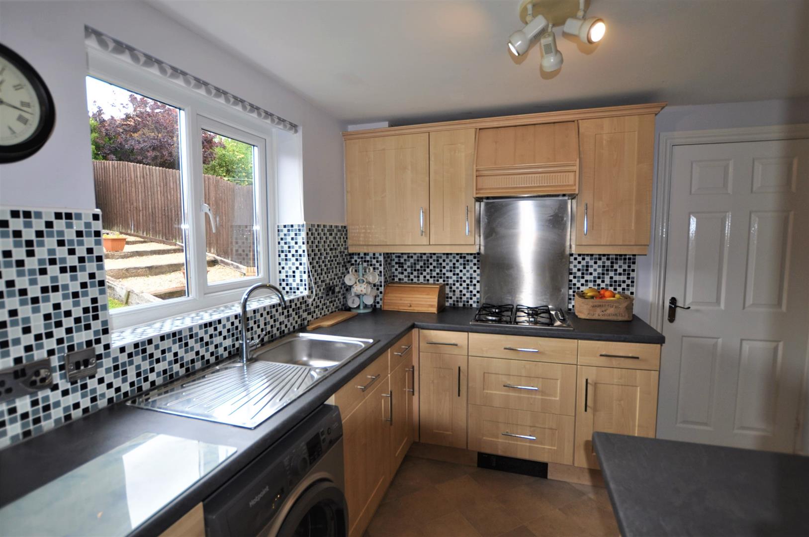 Photos of Maes Ty Gwyn, Llangennech, Llanelli SA14 61941634