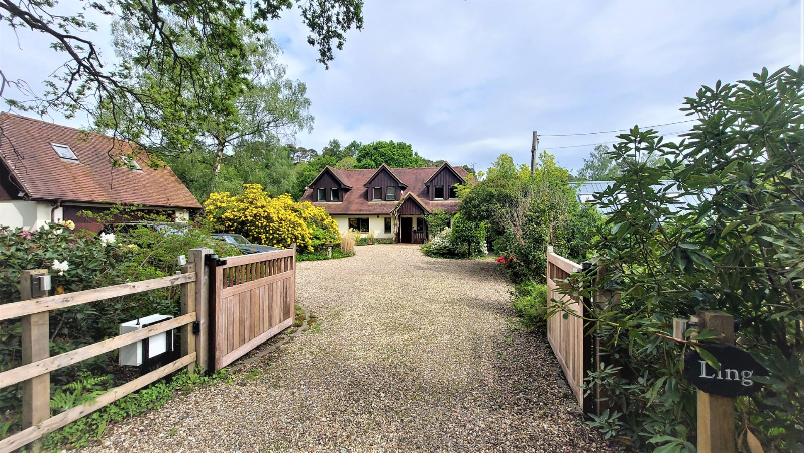 5 bedroom detached house for sale 0