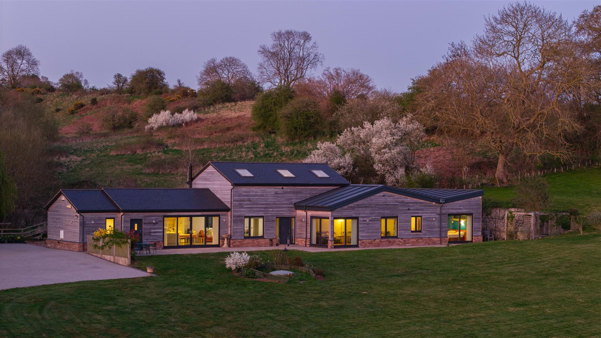 5 bedroom barn conversion for sale 0