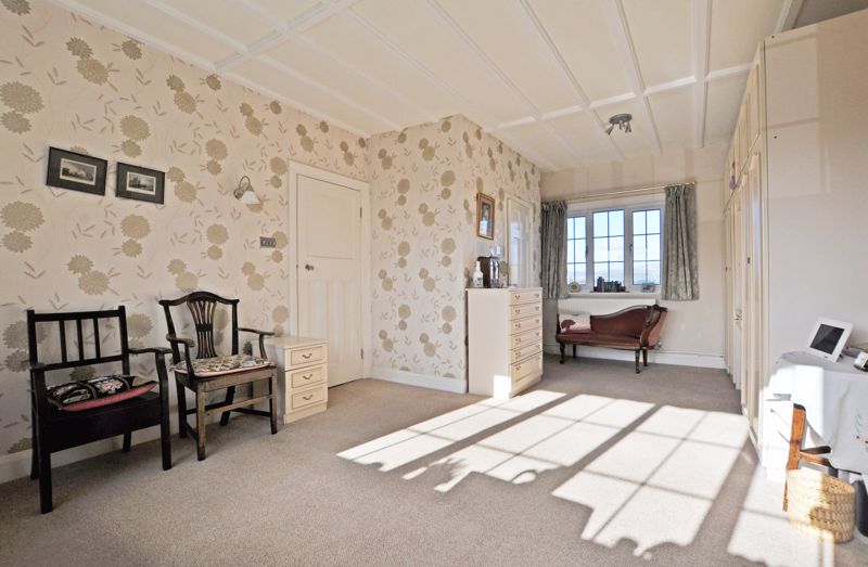 Photos of Beautiful Family House, Ridgeway, Newport NP20 61725786