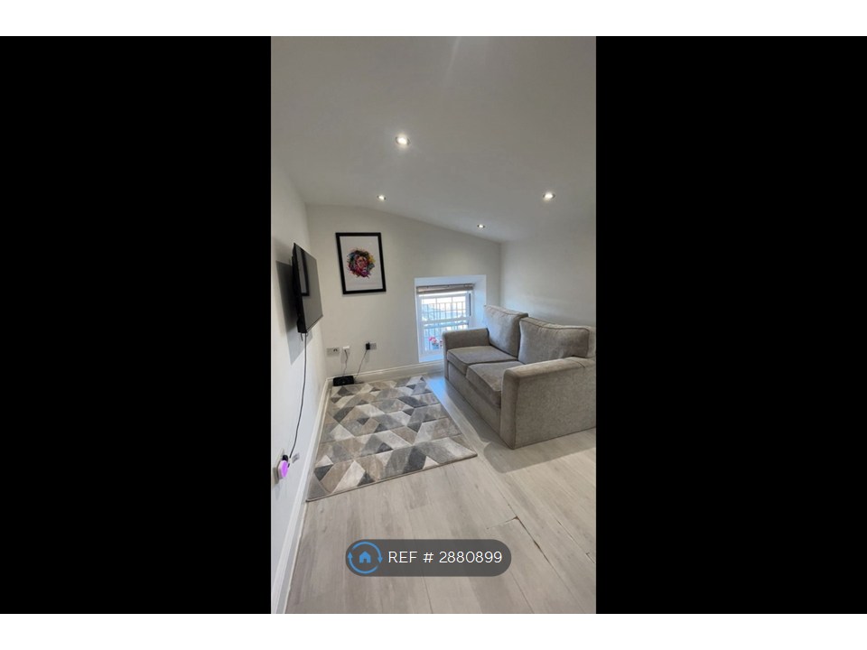 Flat, Seaview Court Pier Approach, Walton On The Naze photo 5