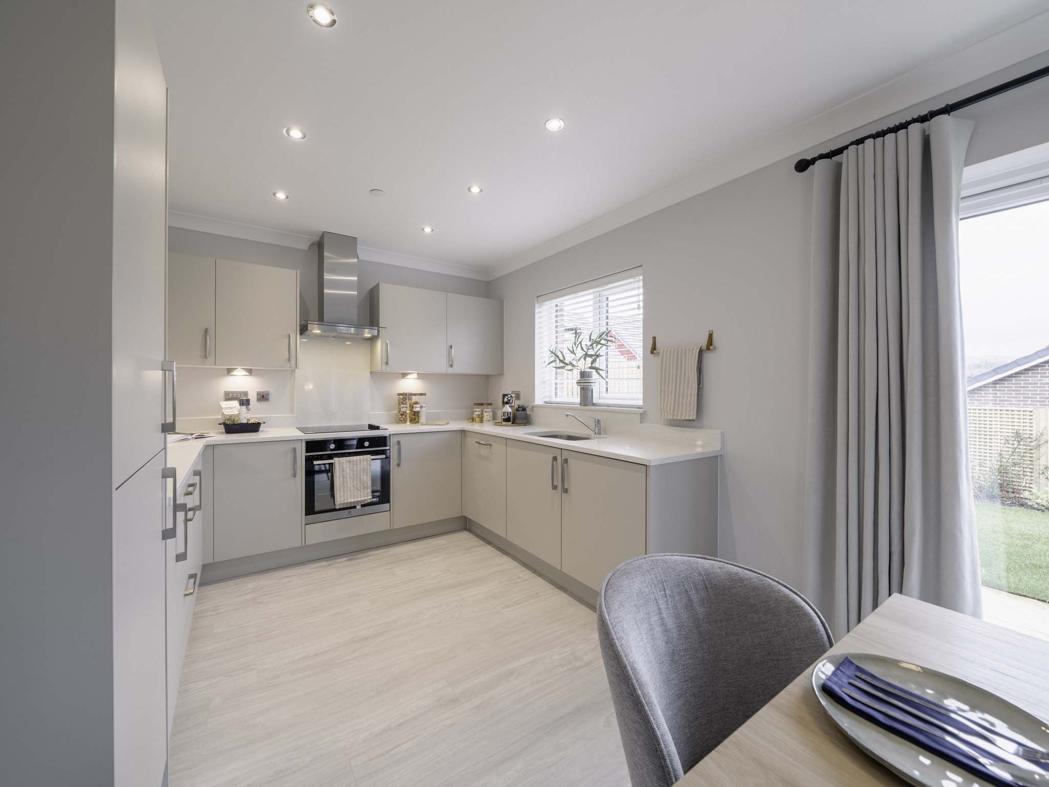 4 bed detached house for sale