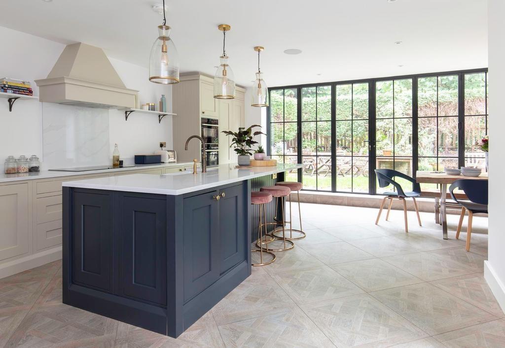 3 bedroom detached house for sale 0