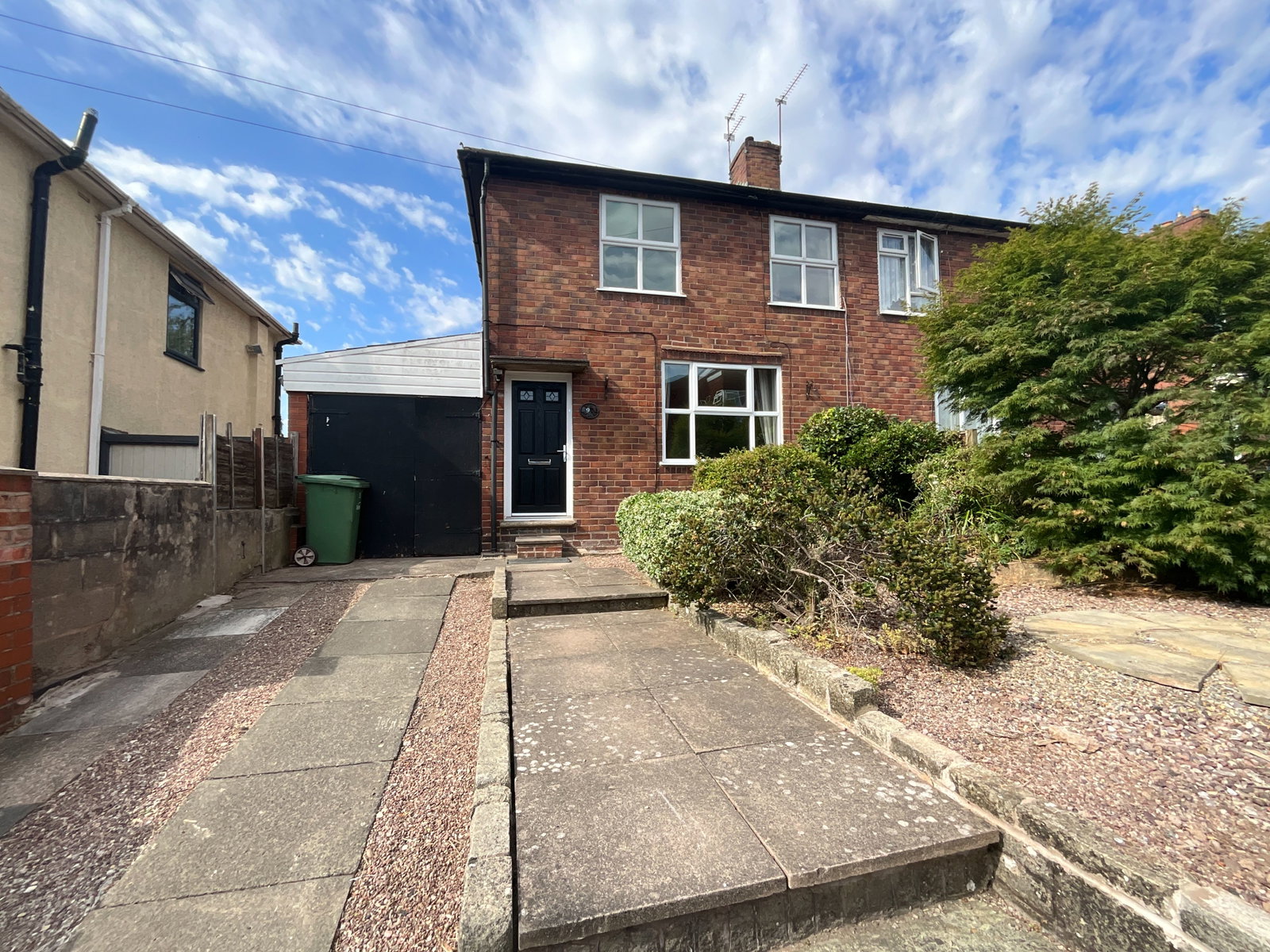 9 Cross Street, Halesowen, B63 4RT - listing photo