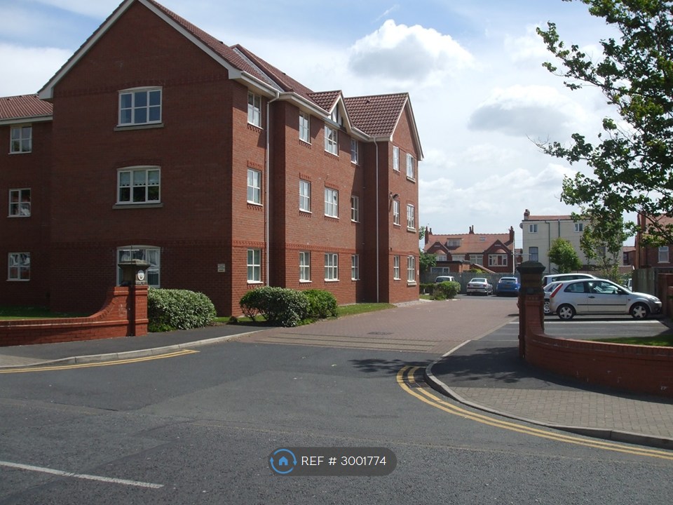 Apartment Courtfields, Hornby Road, Blackpool photo 2