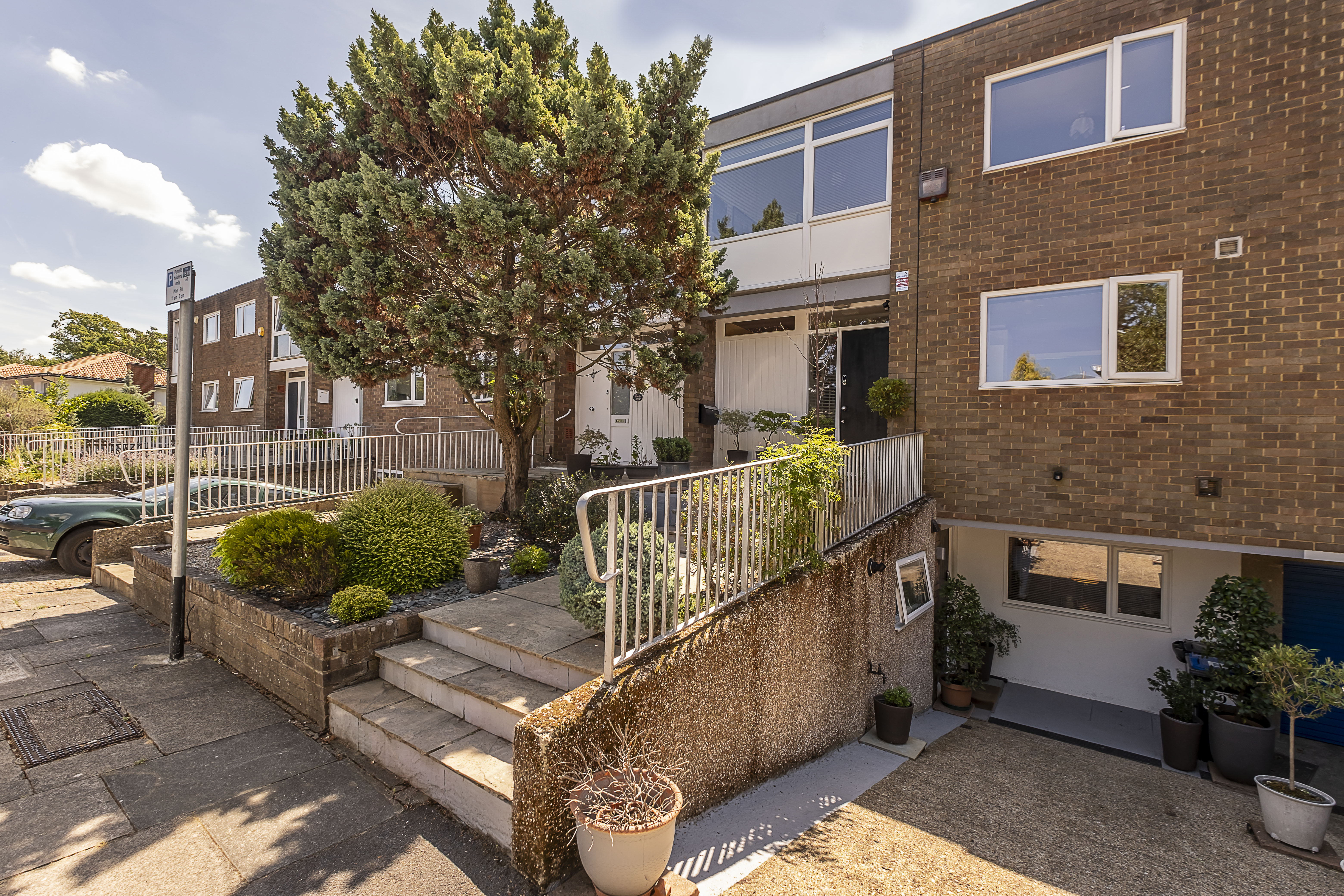 5 bedroom town house for sale 0