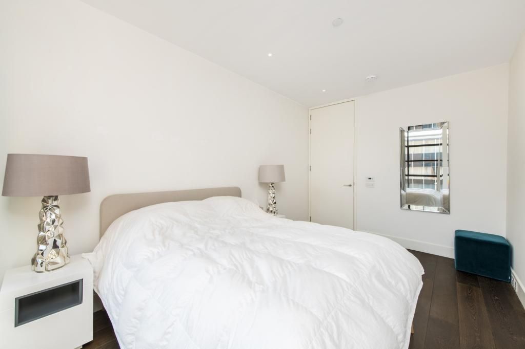 79 Stanhope Mews East, London photo 3