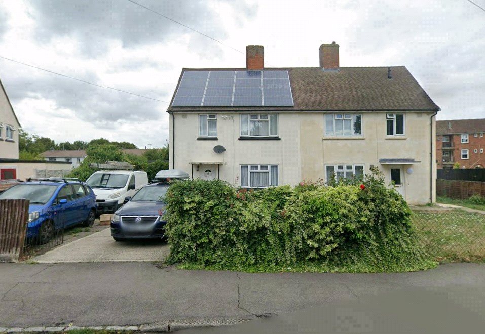 16, Oak Green, Buckinghamshire photo 2