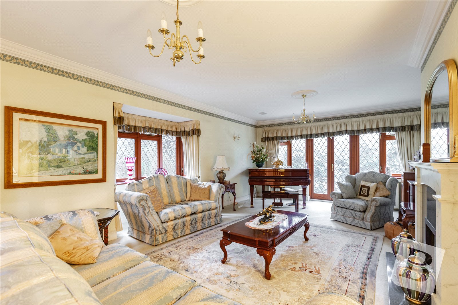 5 bedroom detached house for sale 0