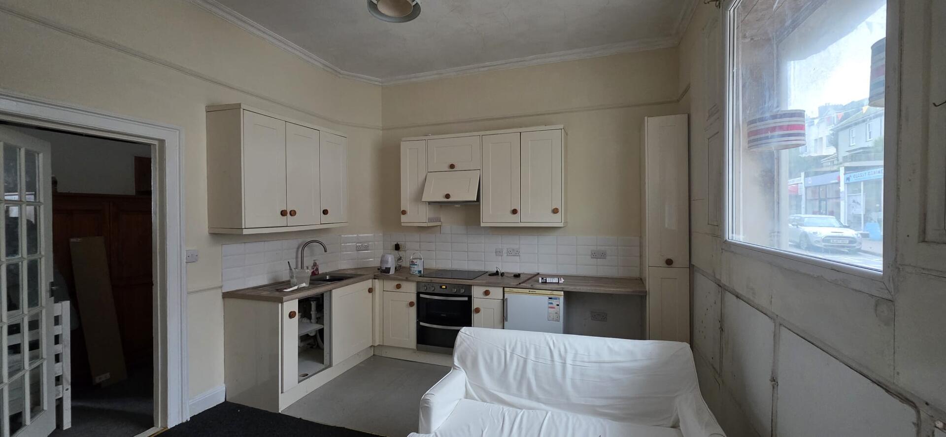 Flat 1, 18a, Winner Street, PAIGNTON photo 4