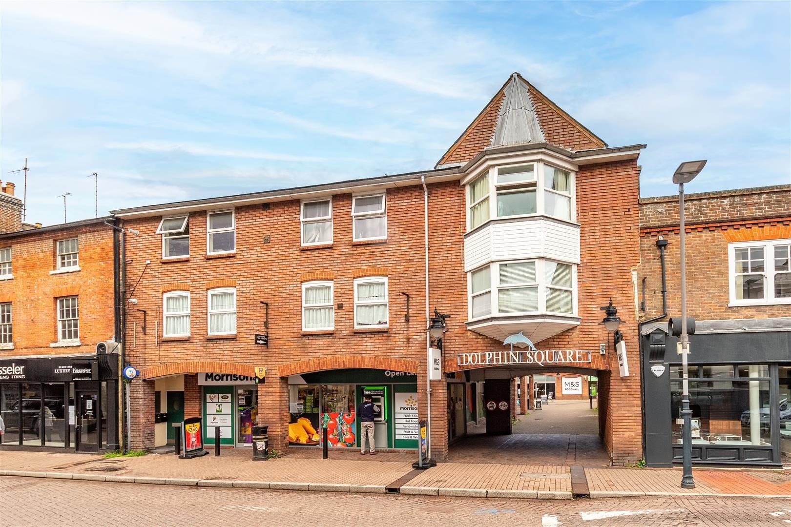 High Street, Tring photo 3
