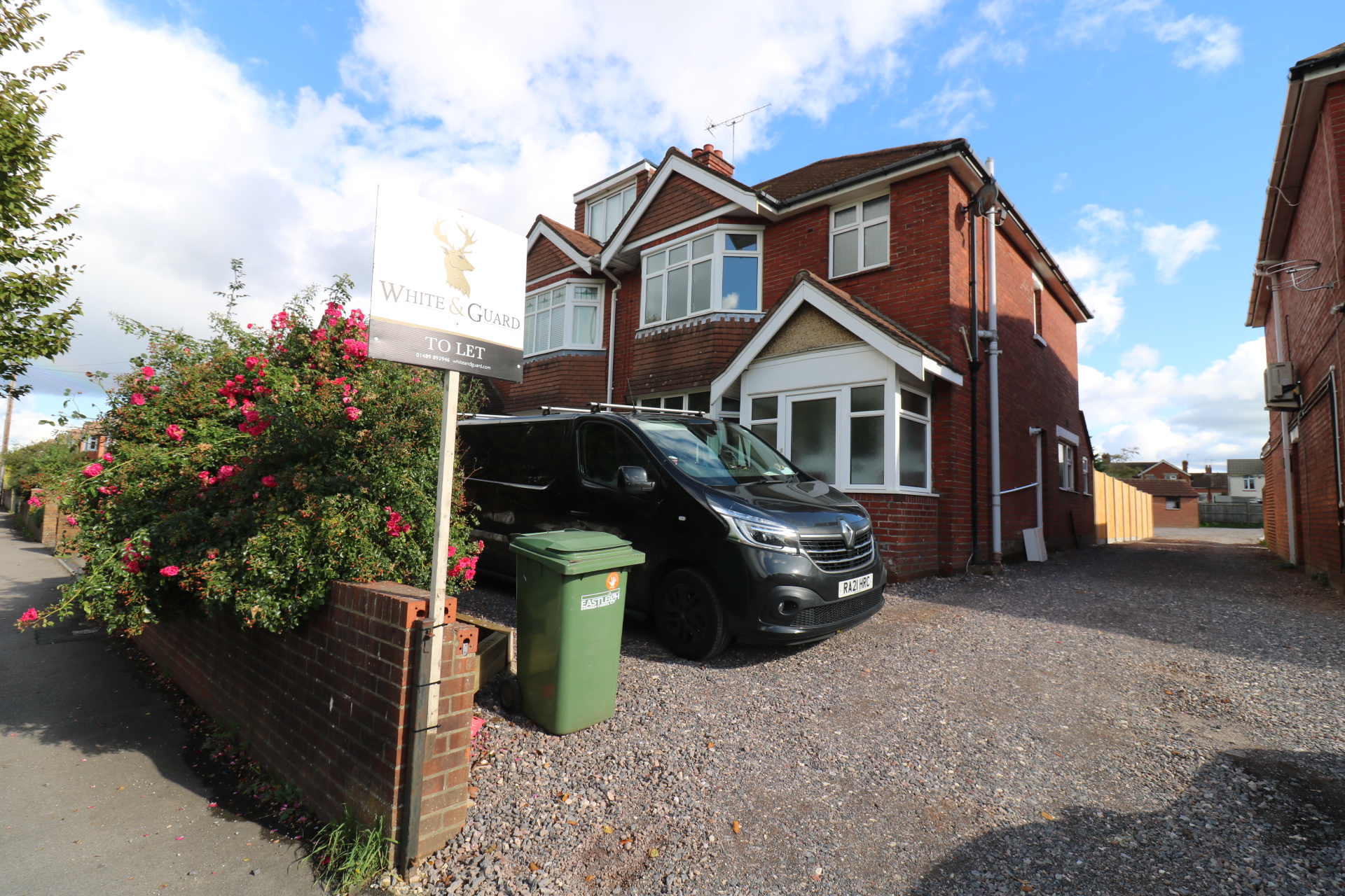 141, Passfield Avenue, Eastleigh photo 3