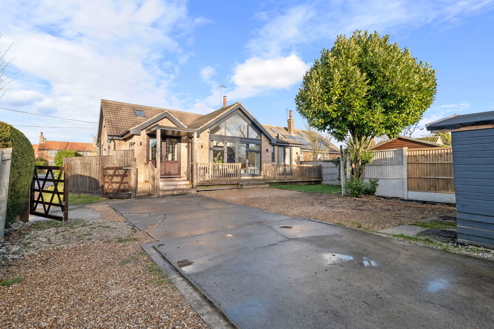 4-bed house on First Bungalow, Amen Corner, Newark, £375,000
