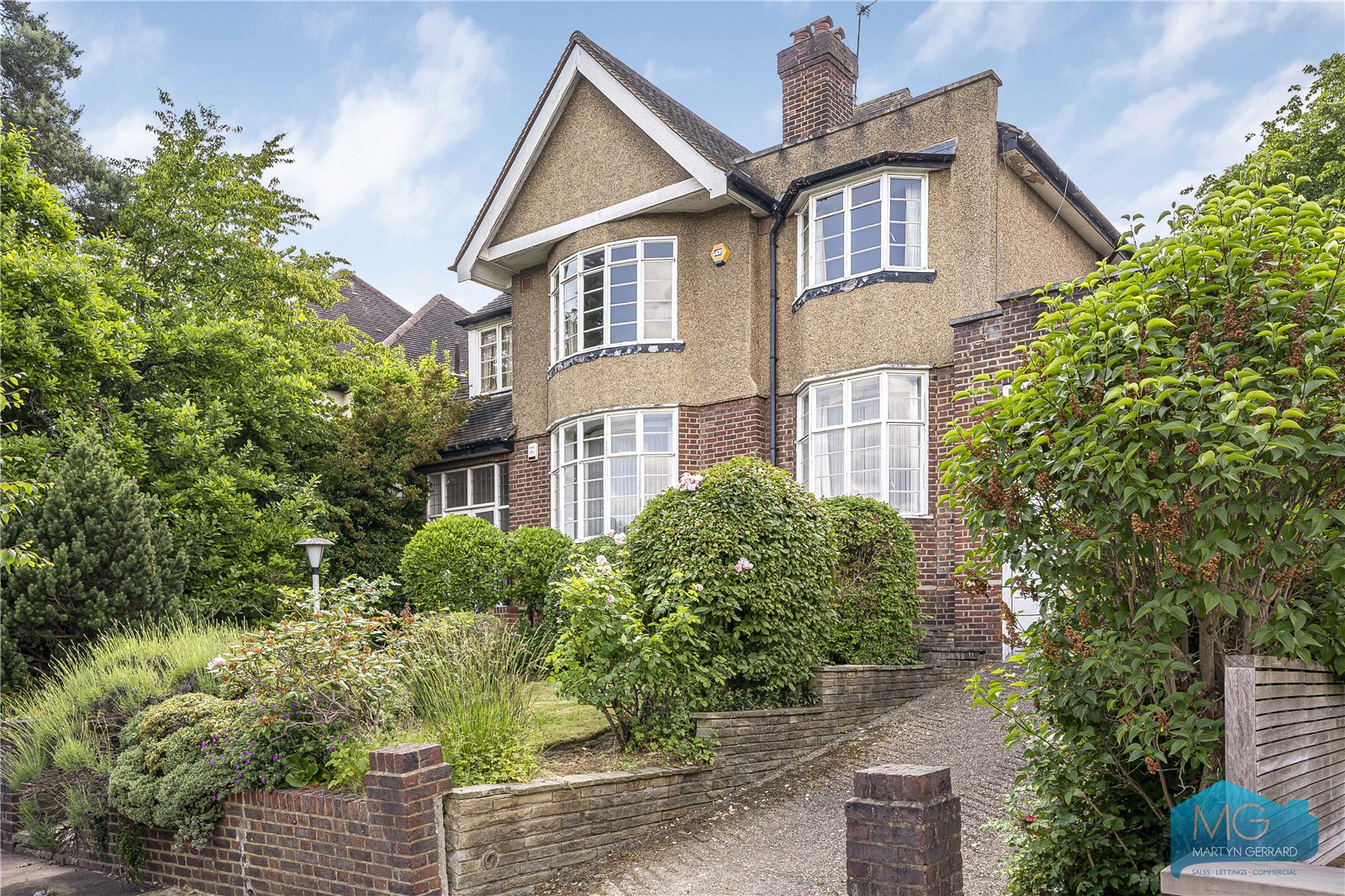 5 bedroom detached house for sale 0