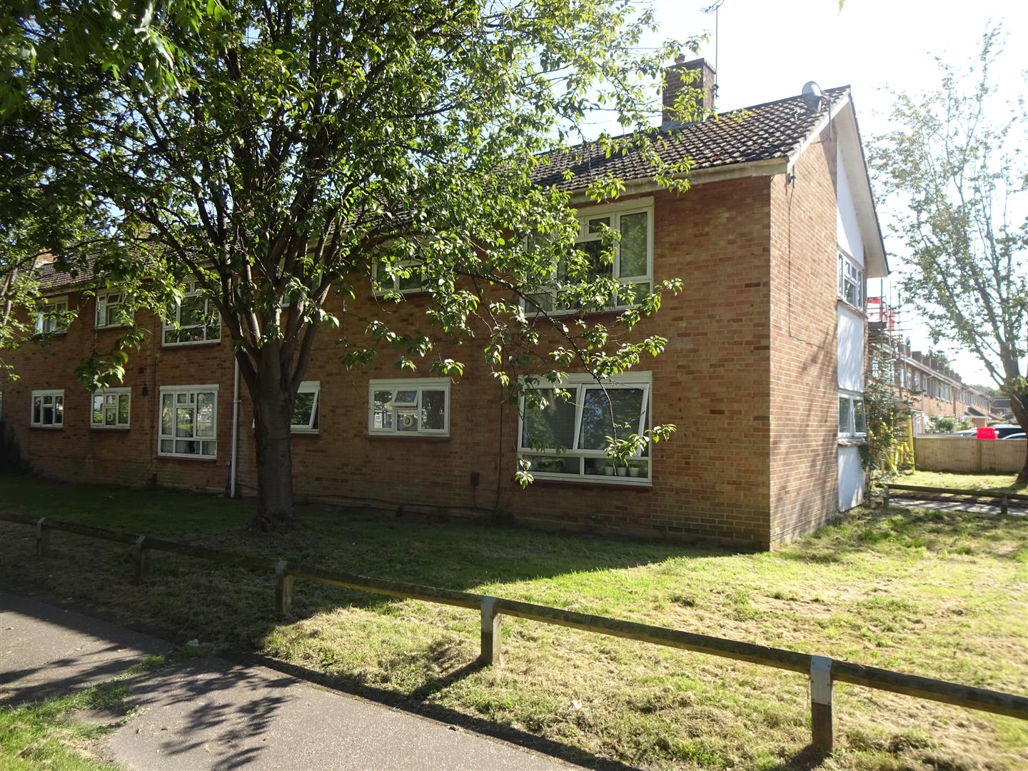 Free property report 172 Ashdown Drive, Tilgate, Crawley, RH10 5EX