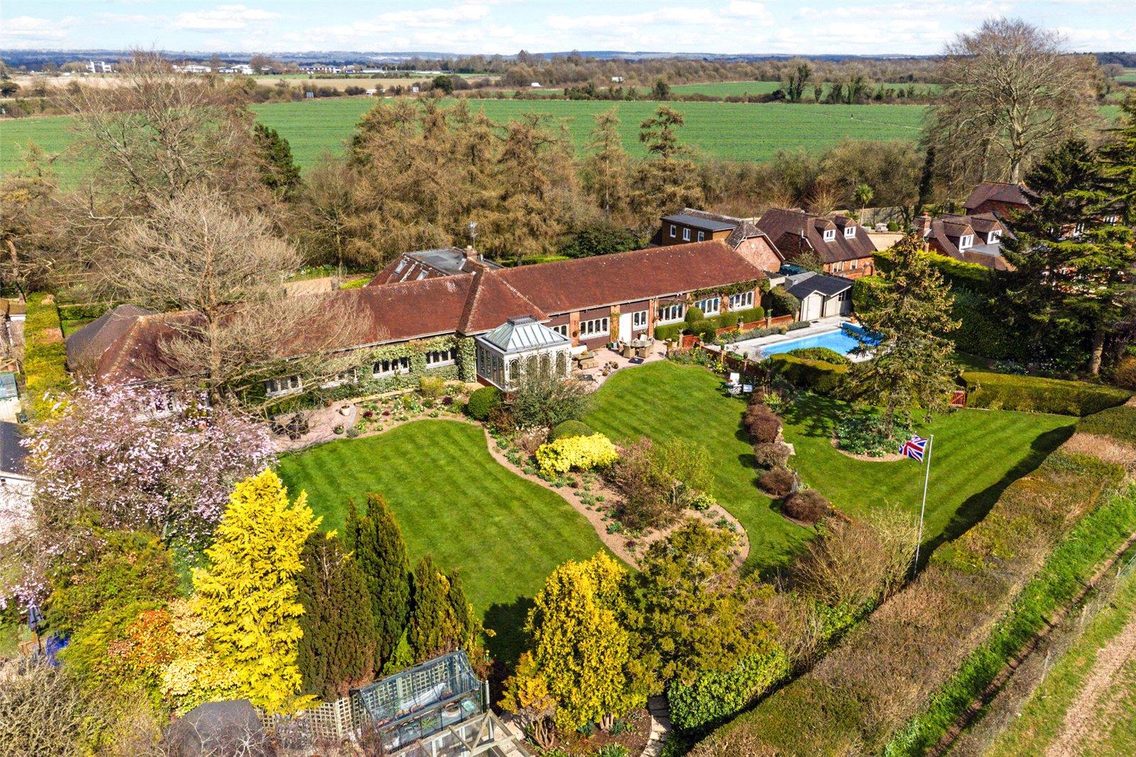 6 bedroom country house for sale in Market Harborough