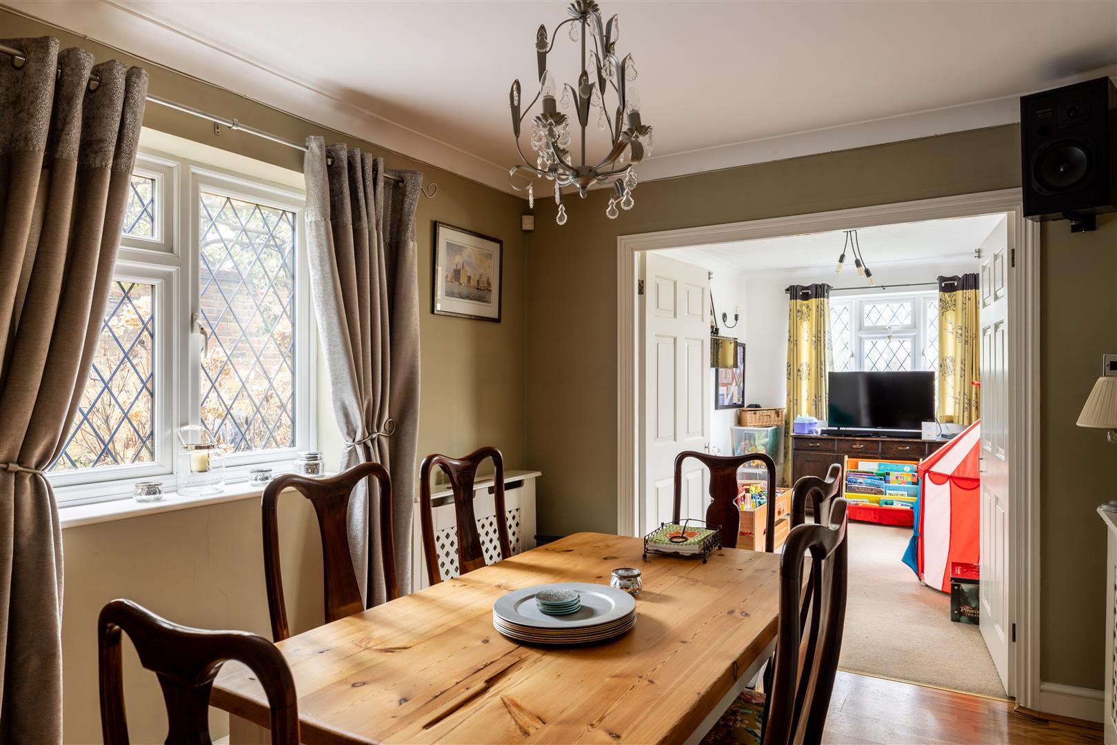 4 bedroom detached house for sale 0