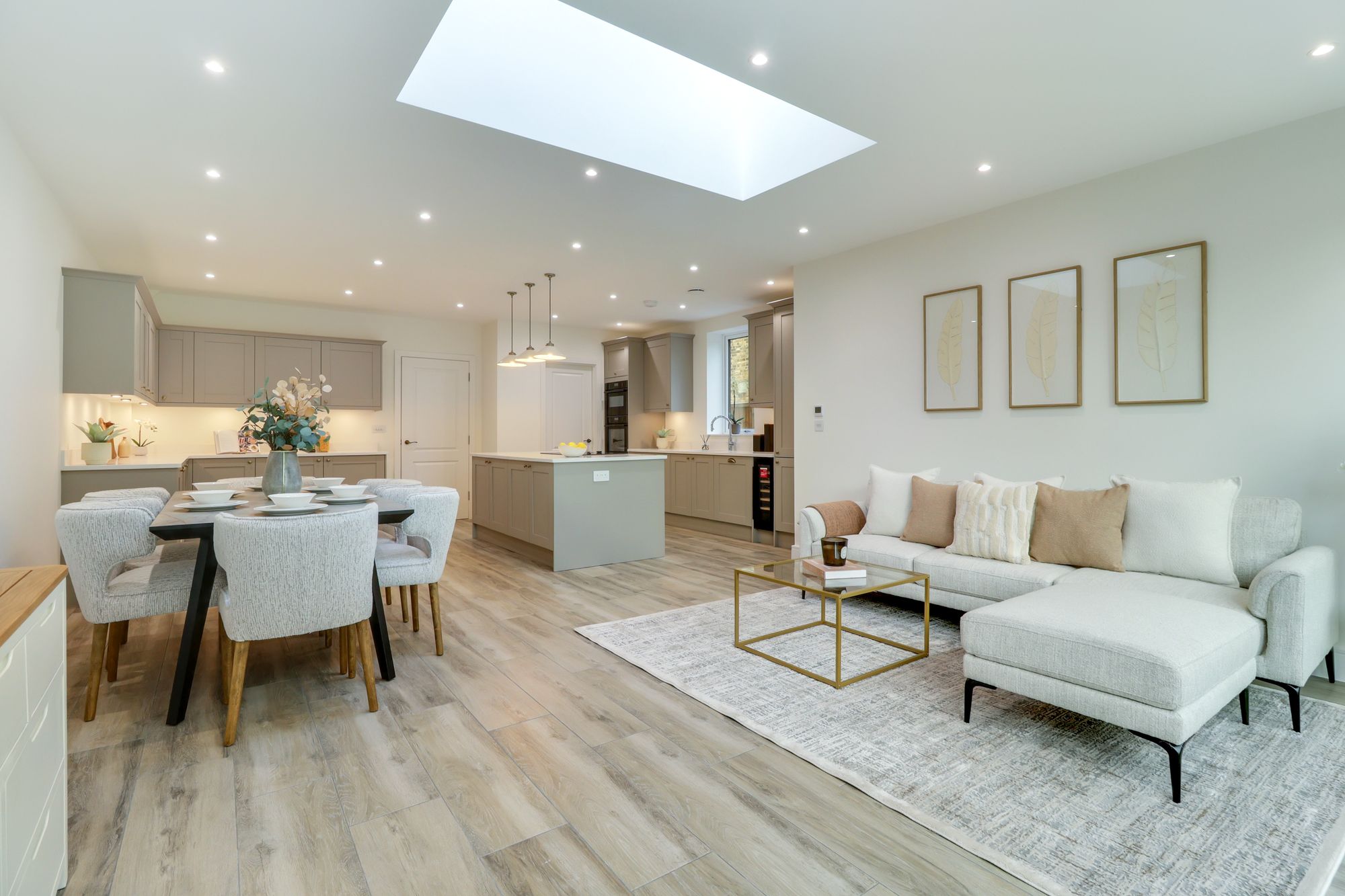 4 bedroom semi-detached new house for sale 0