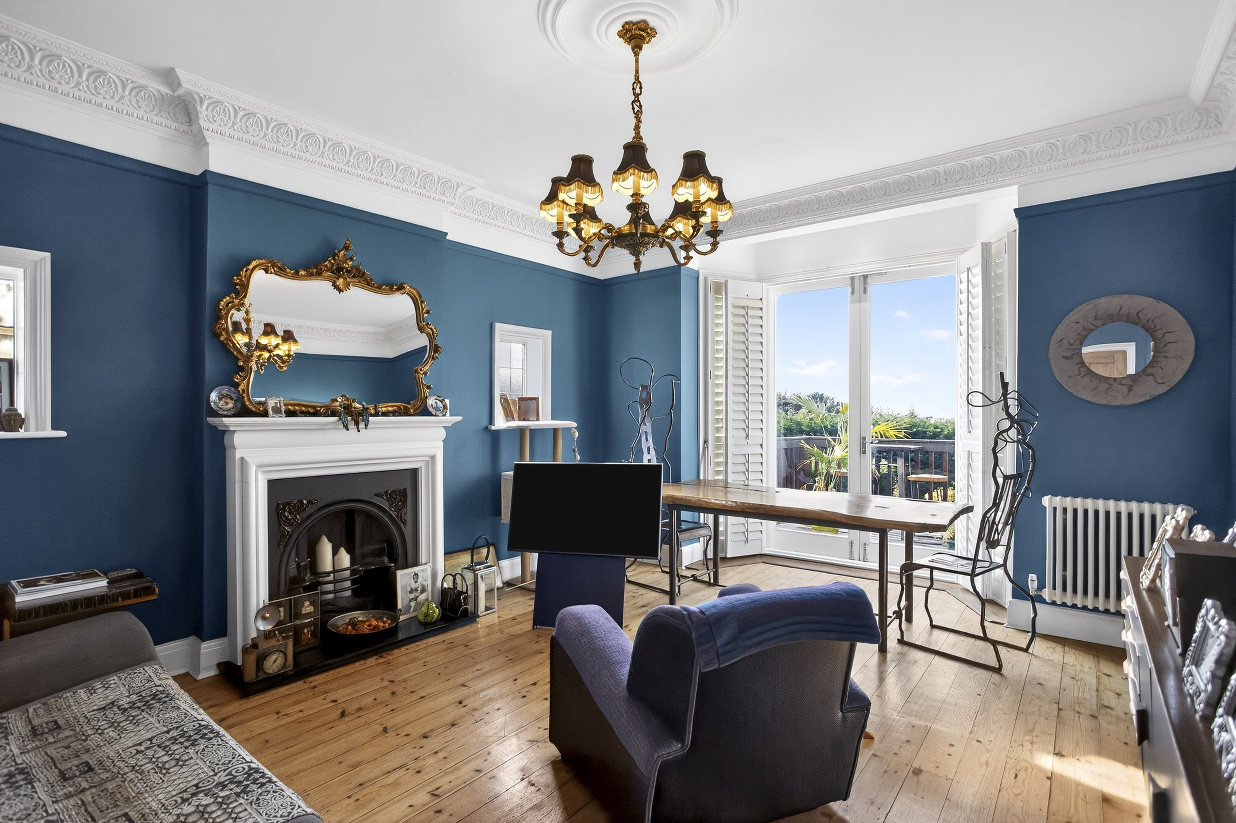 4 bedroom semi-detached house for sale 0