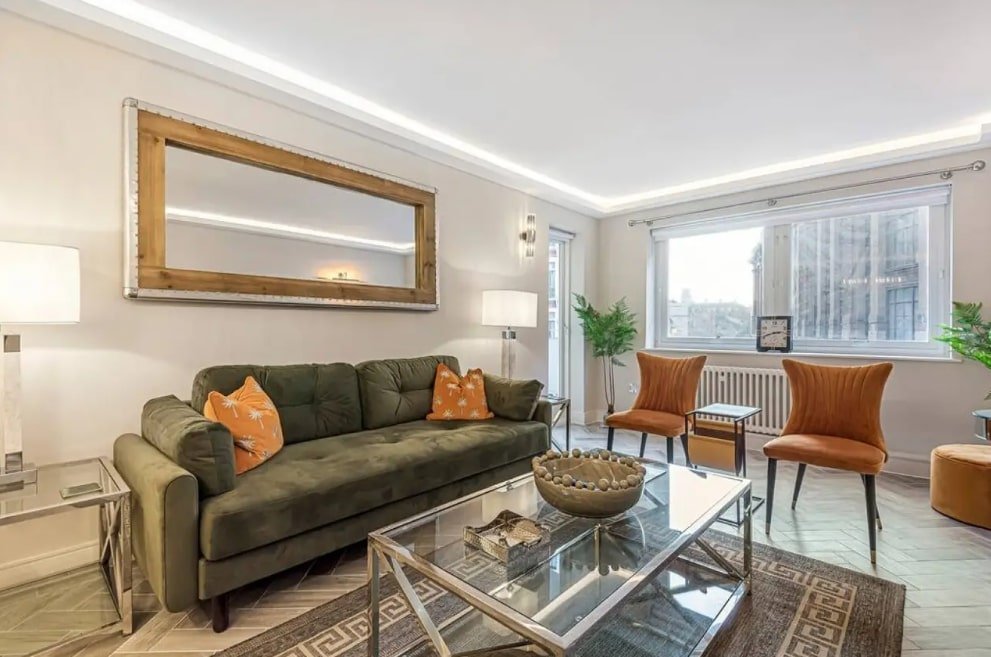 Flat 5, 24-26, Hans Crescent, London photo 4
