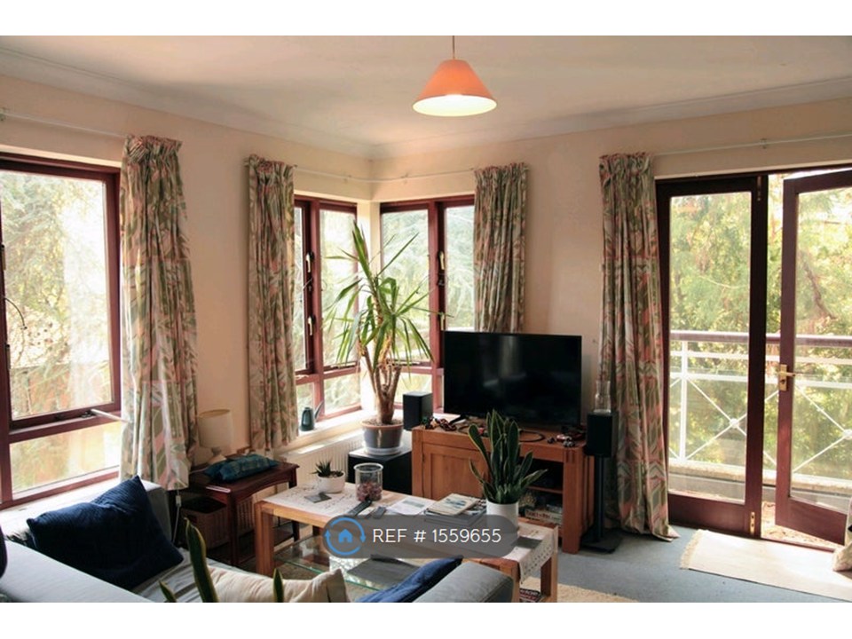 Flat, Chesterford House Southacre Drive, Cambridge photo 5