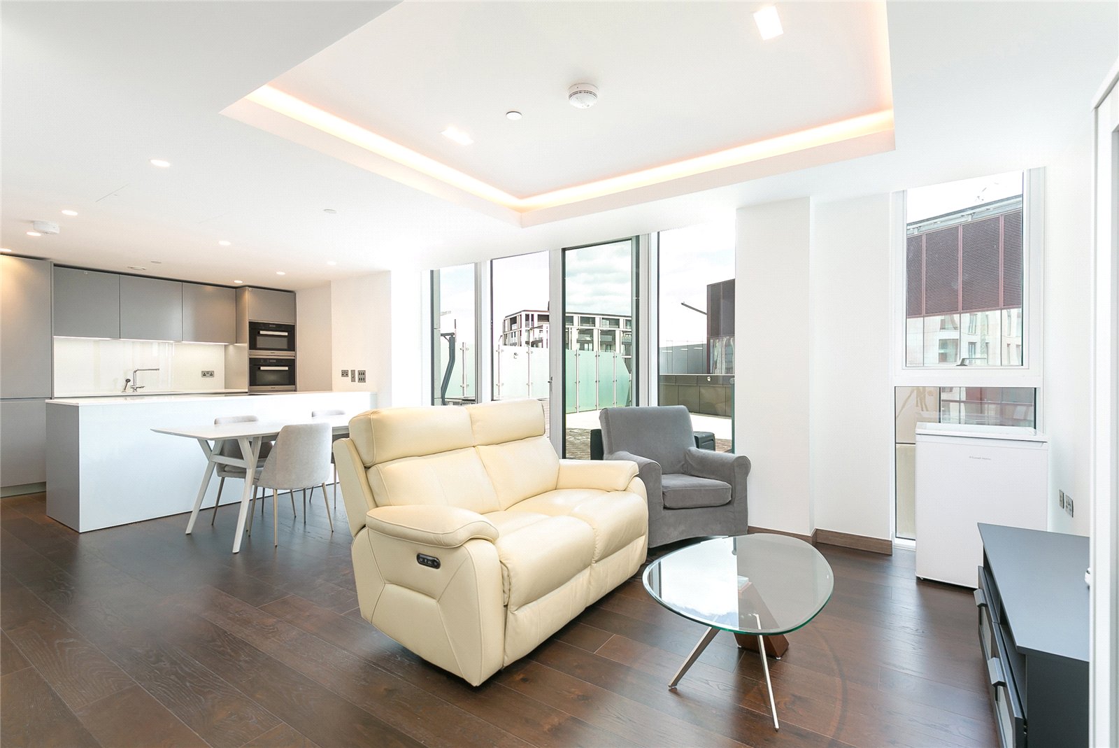 2 bedroom flat for sale 0