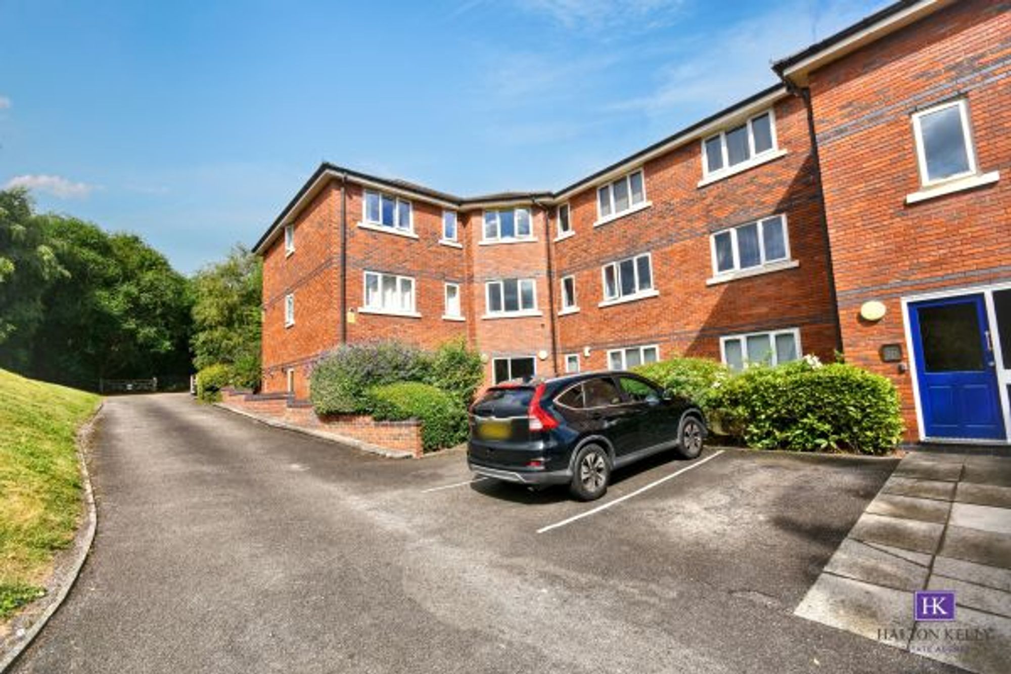 8 High Gates Close, Warrington photo 4