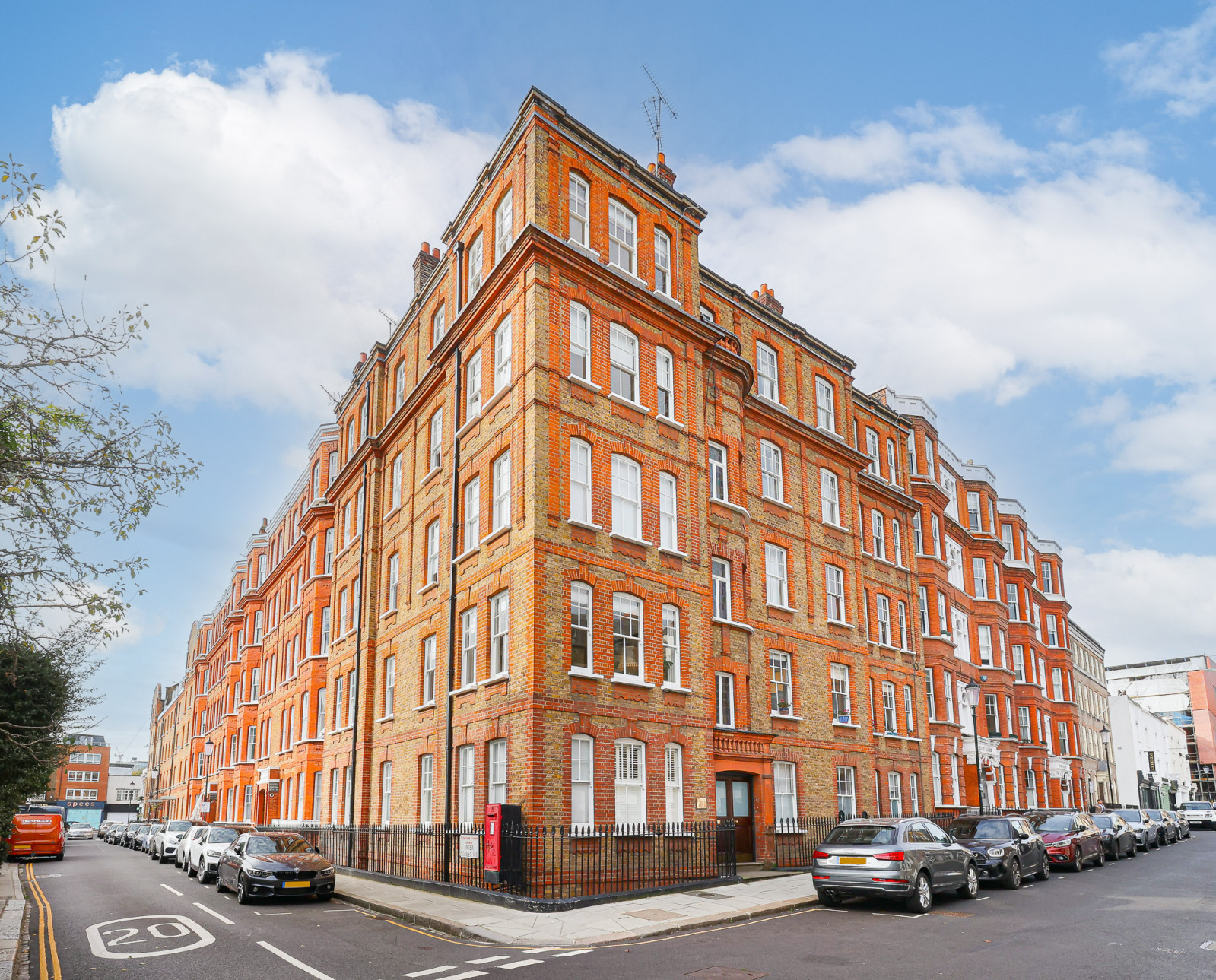 3 bedroom flat for sale 0