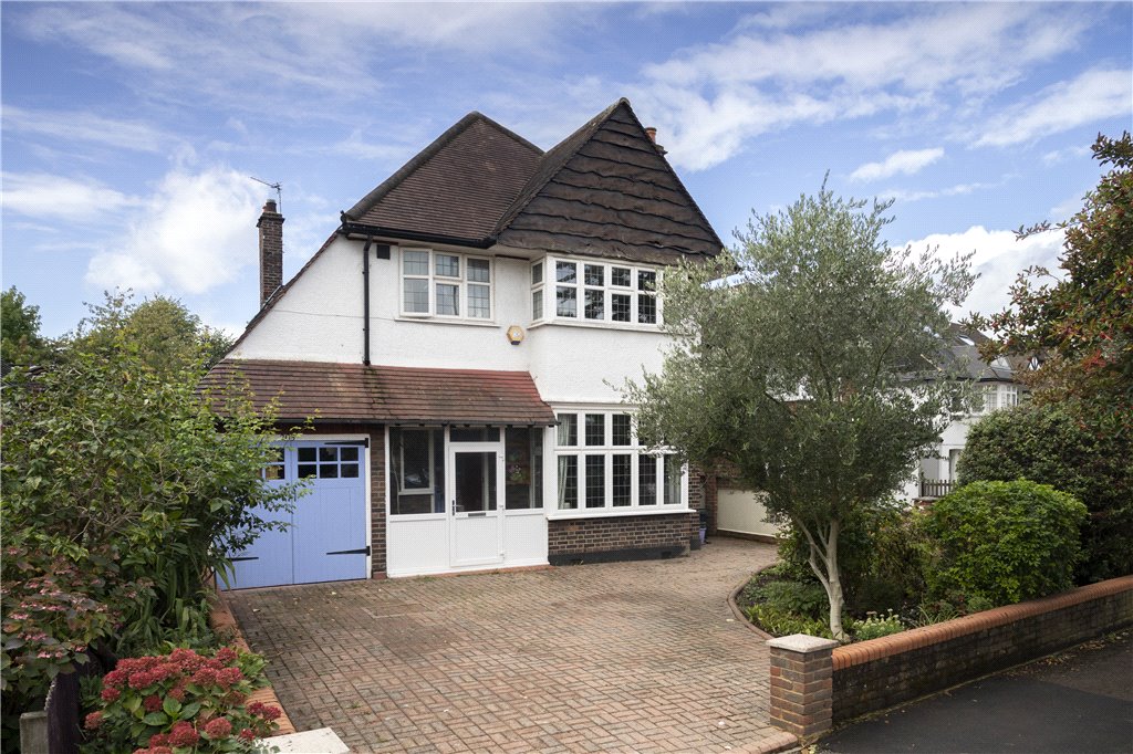 4 bedroom detached house for sale 0