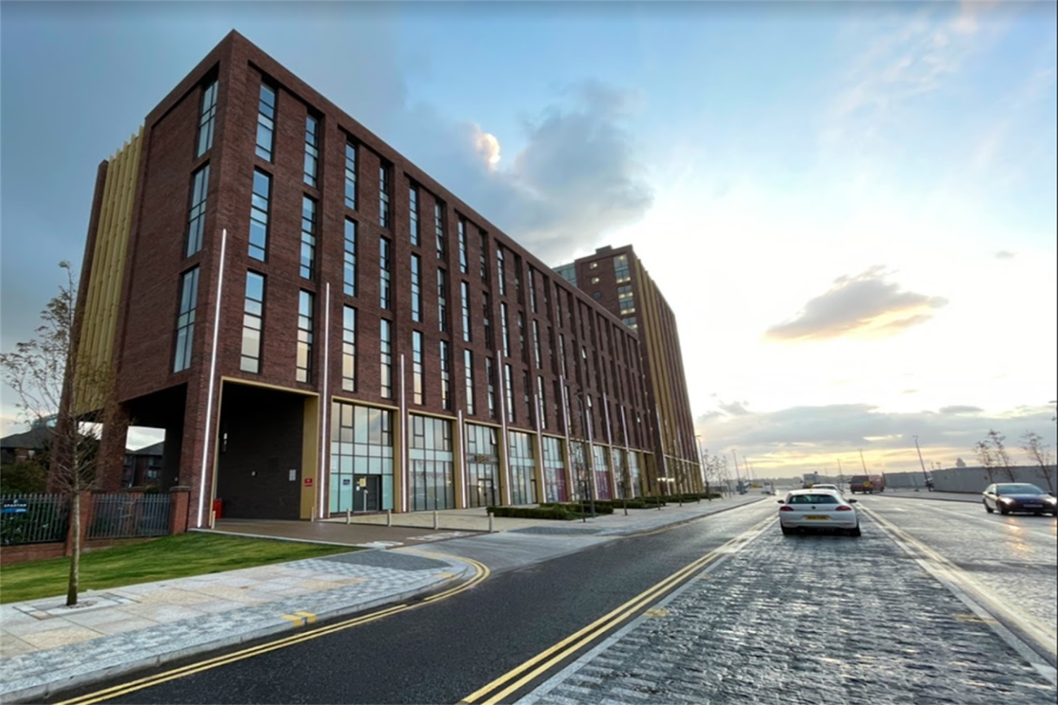 Apartment 206 Quay Central, 9 Jesse Hartley Way, Liverpool photo 2