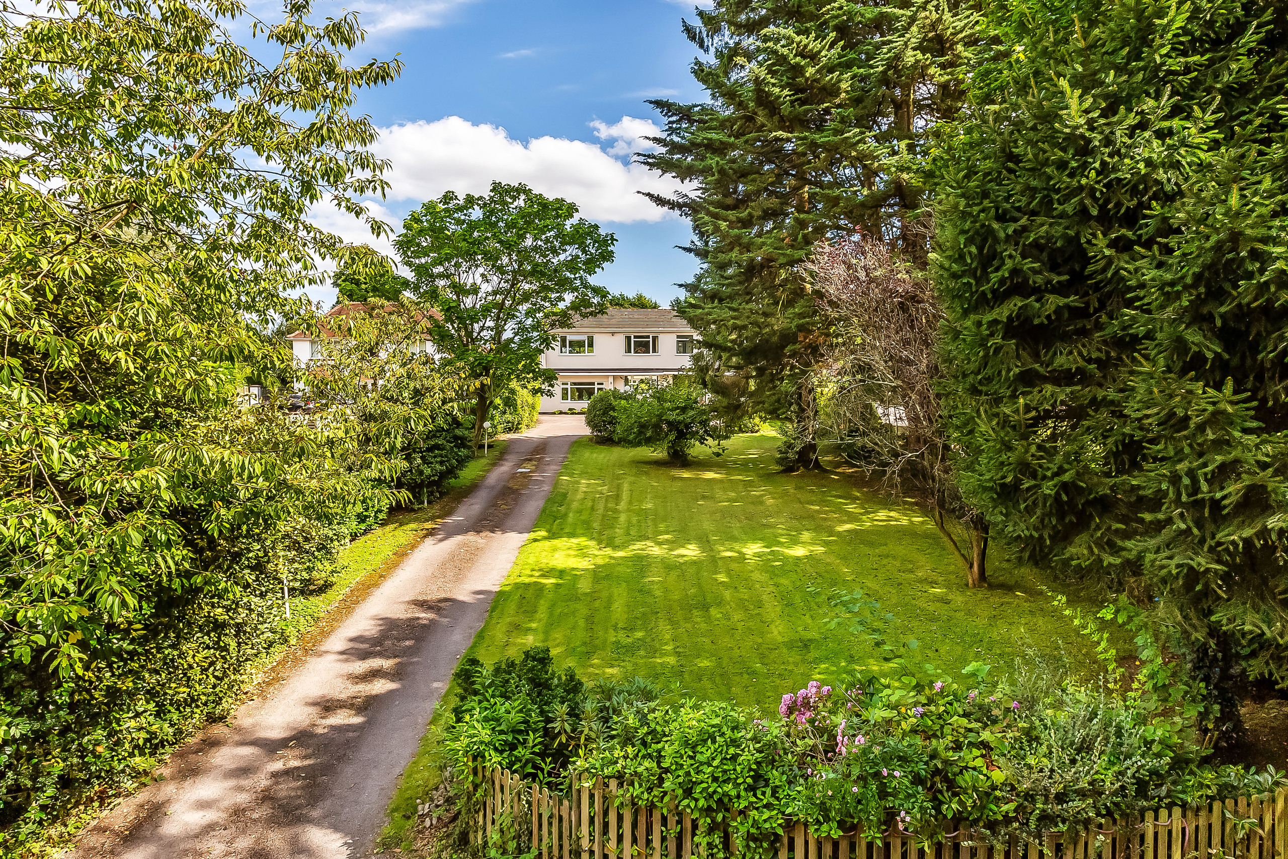 4 bedroom detached house for sale 0