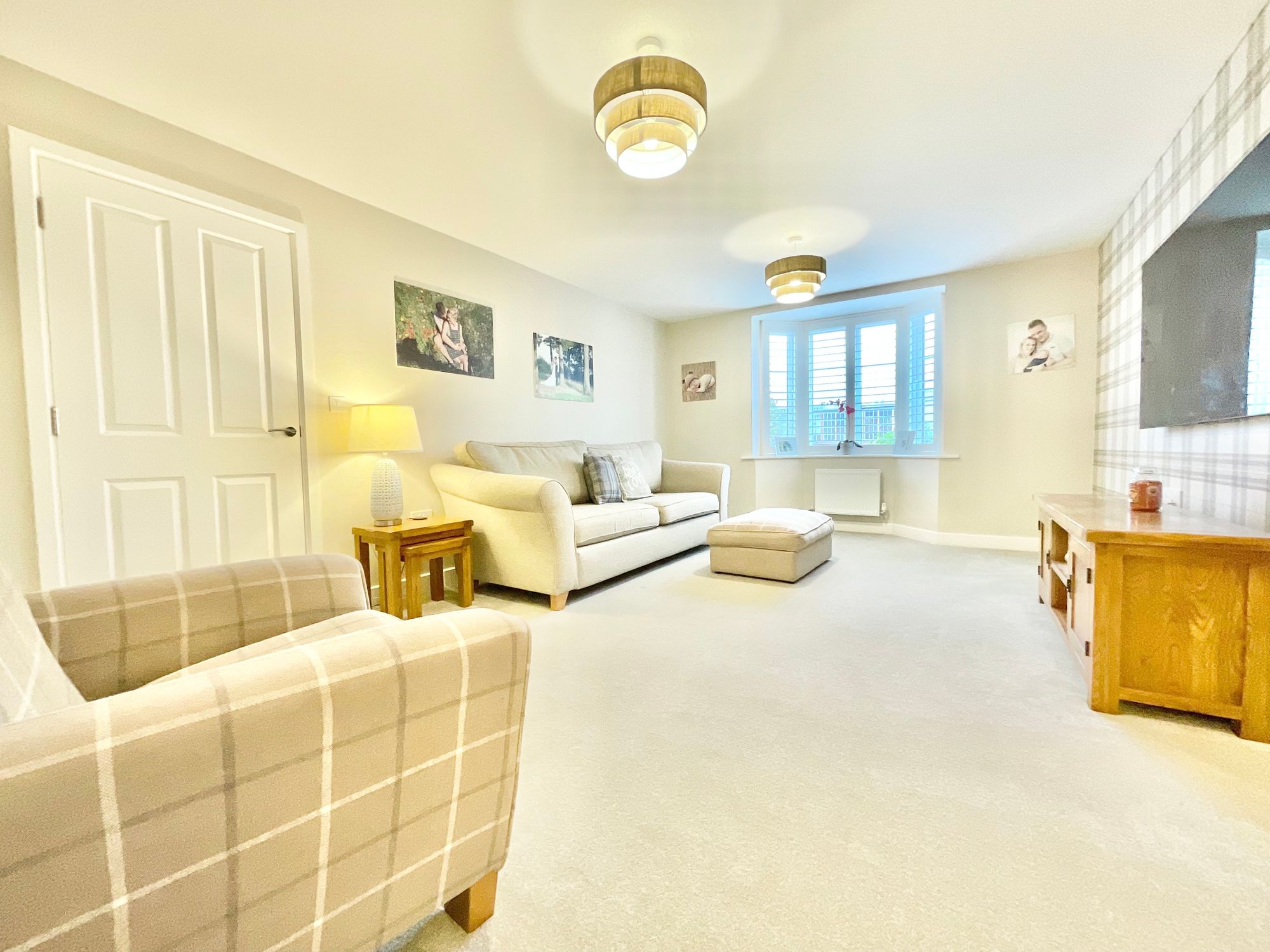 6 Conran Place, Stoke-On-Trent photo 3
