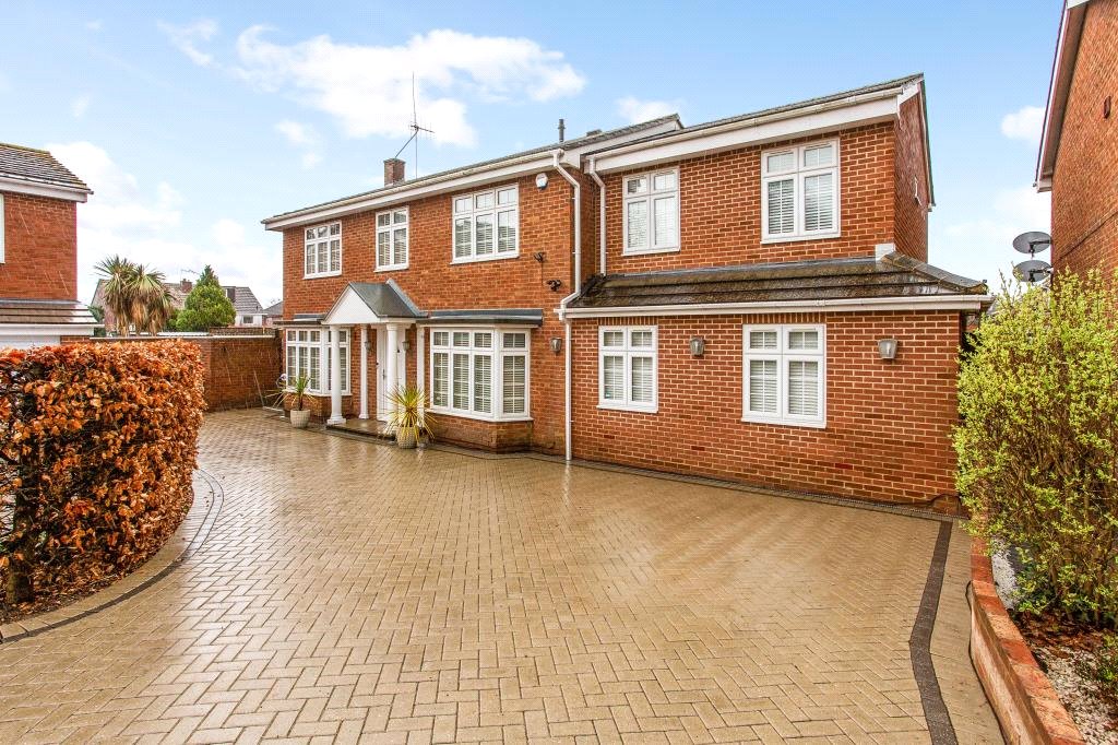4 bedroom detached house for sale 0