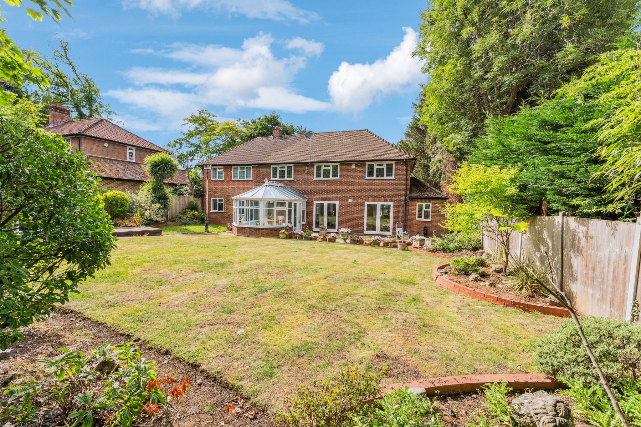 4 bedroom detached house for sale 0