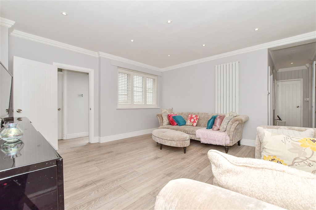 2-bed other on Forest Road, Ilford, £347,000