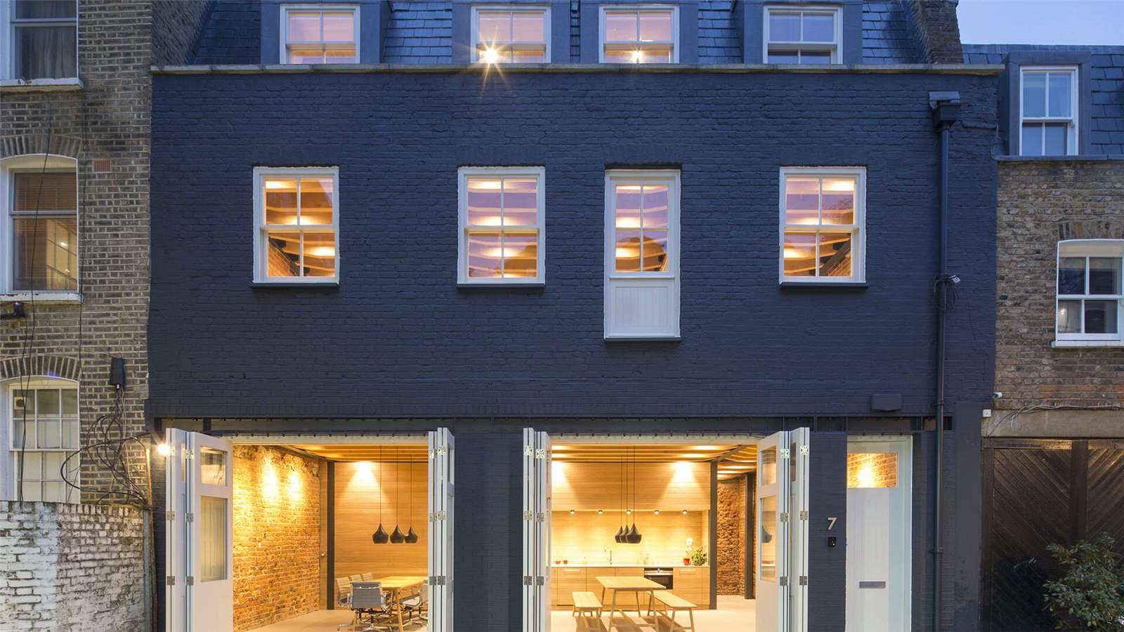 3 bedroom mews house for sale 0