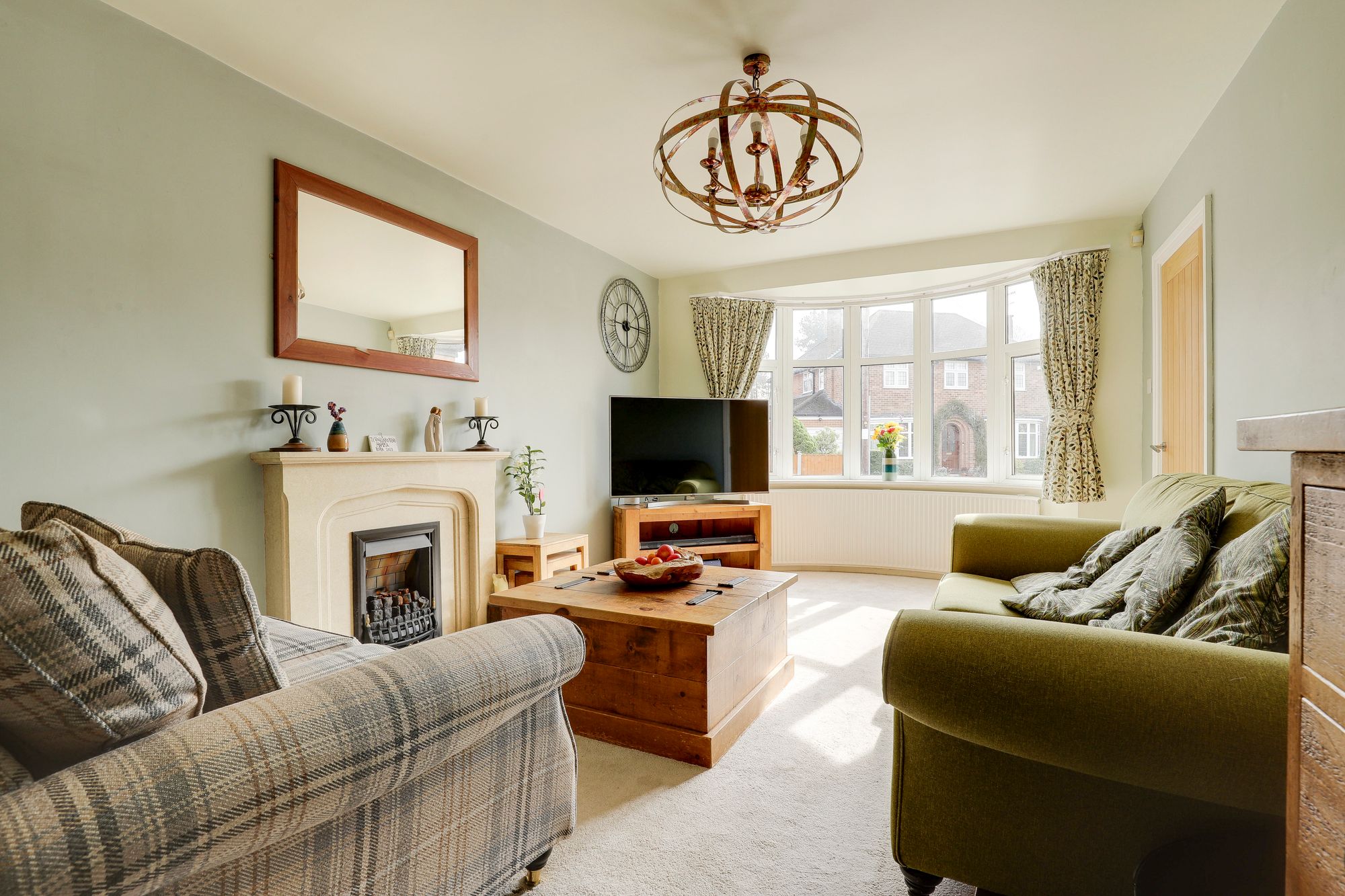 28 Tranby Gardens, Nottingham photo 4