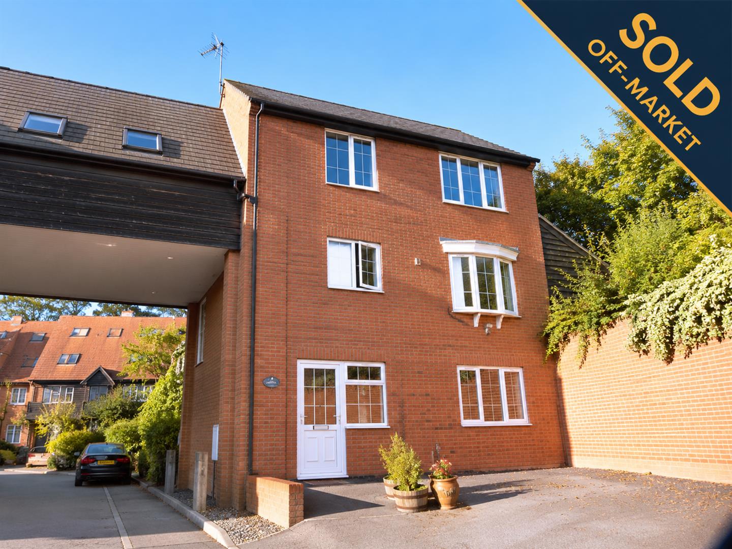 17, Fitzpiers, Saffron Walden photo 2