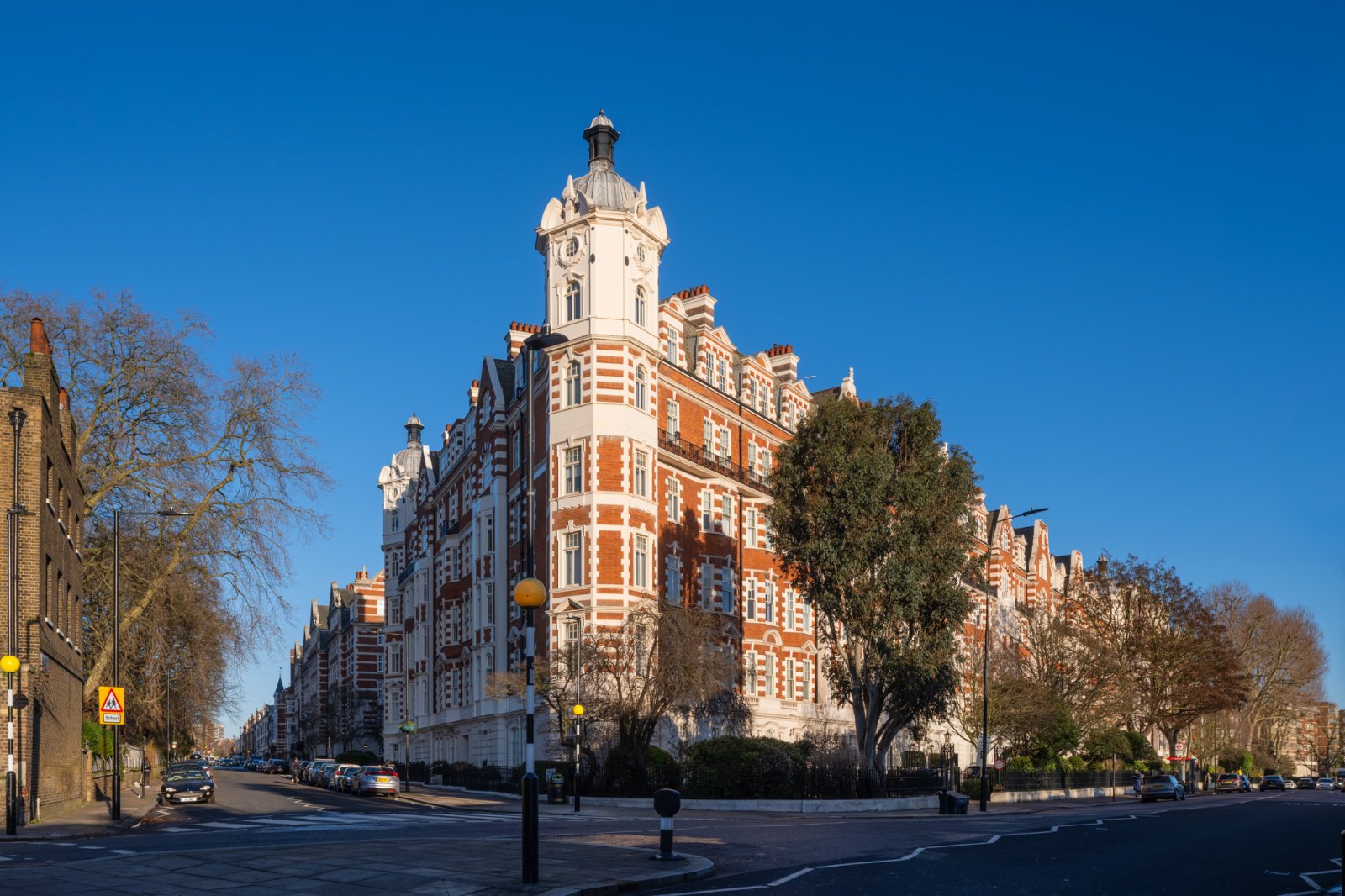 Flat 49, North Gate,, Prince Albert Road, London photo 4