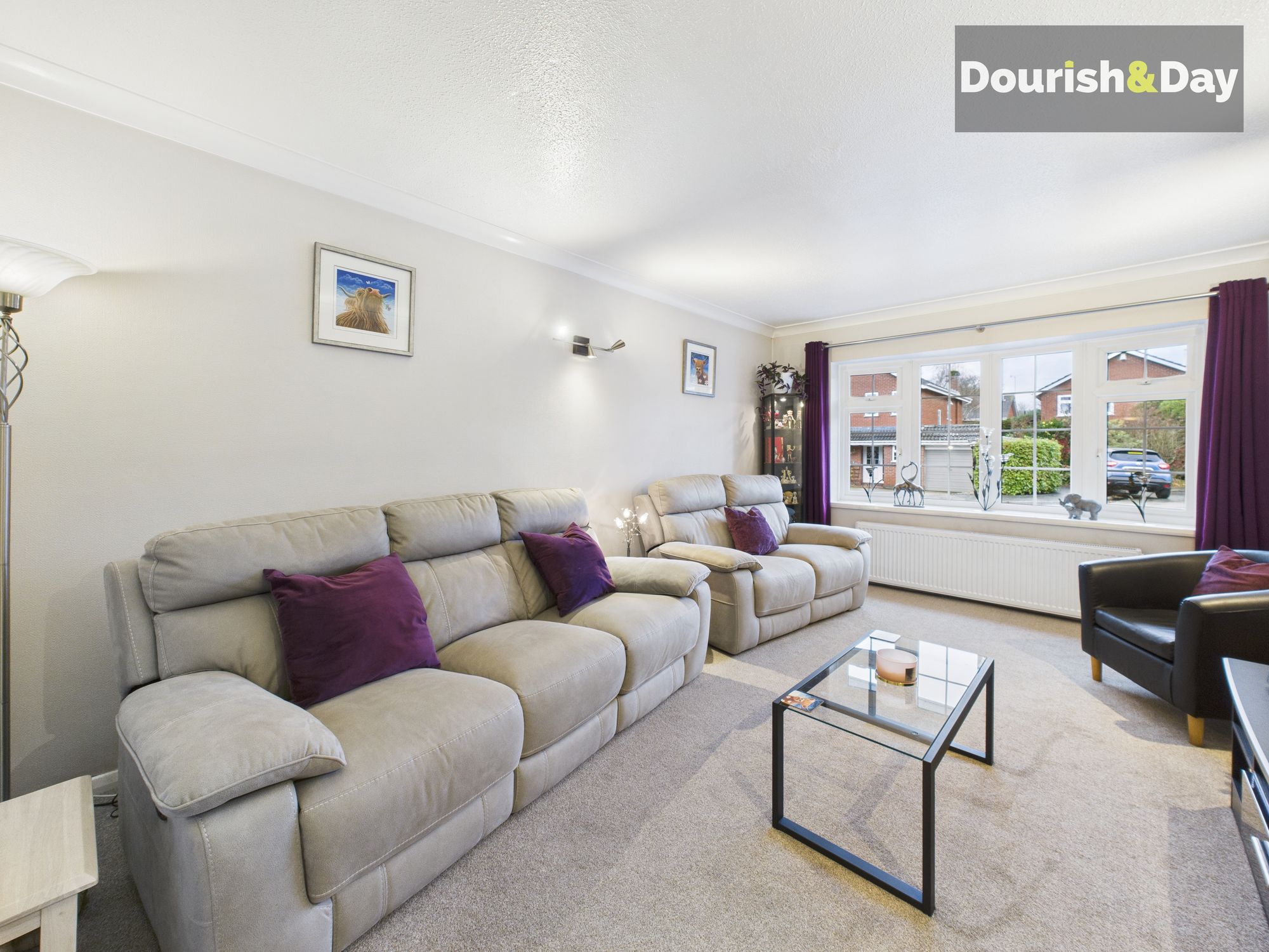 5 Abbey Drive, Stafford photo 4