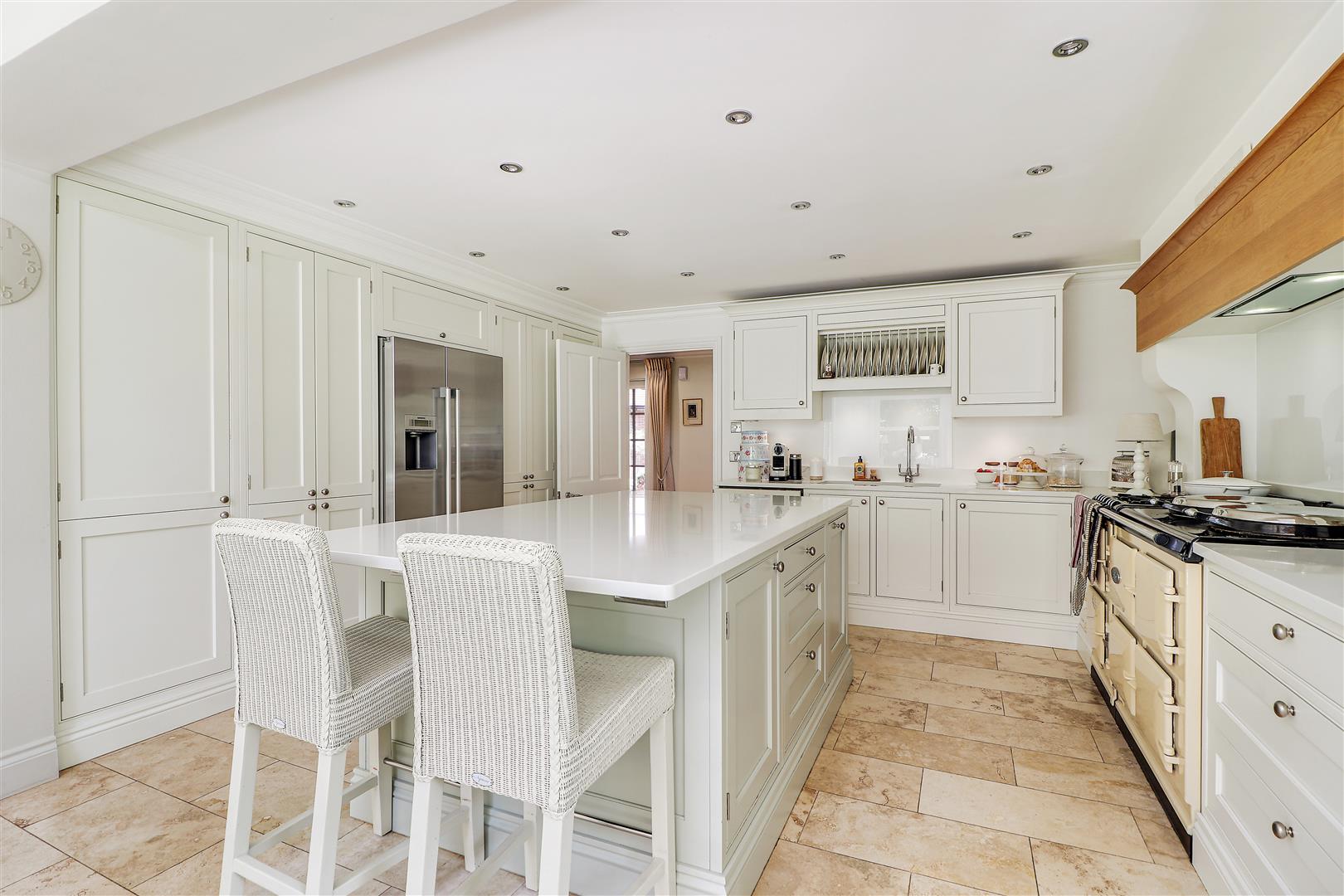 Photos of Saxon Hill, Quebec Avenue, Westerham TN16 65004380