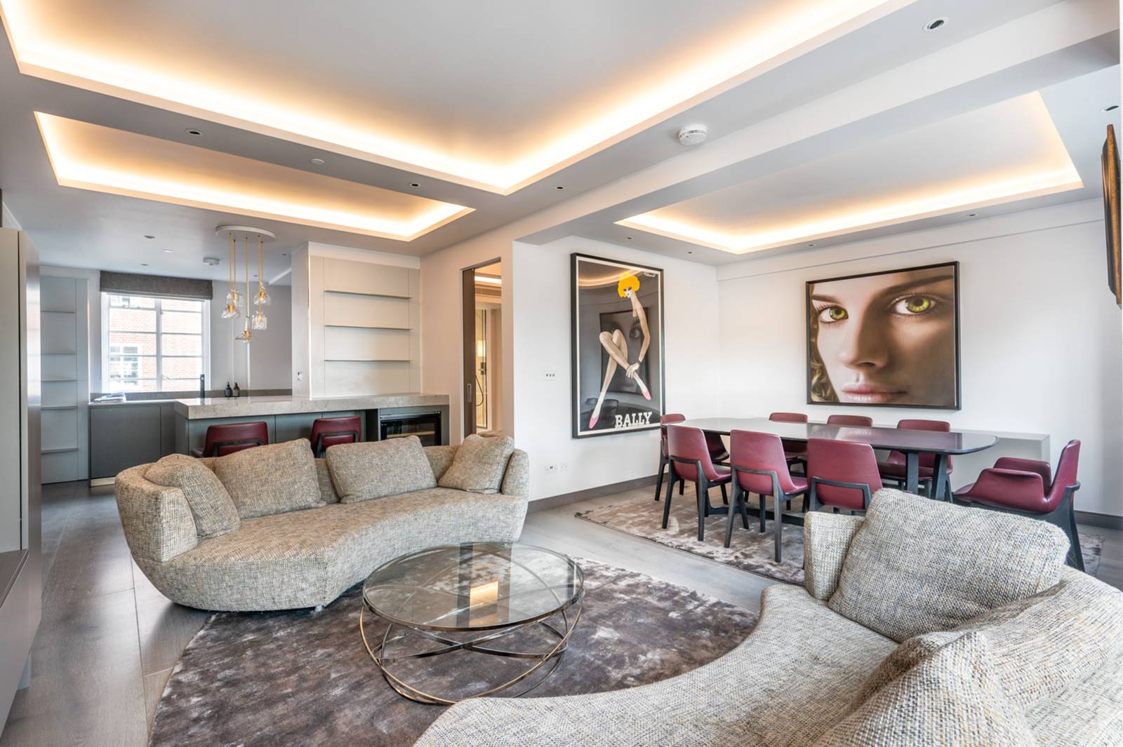 3 bedroom flat for sale 0