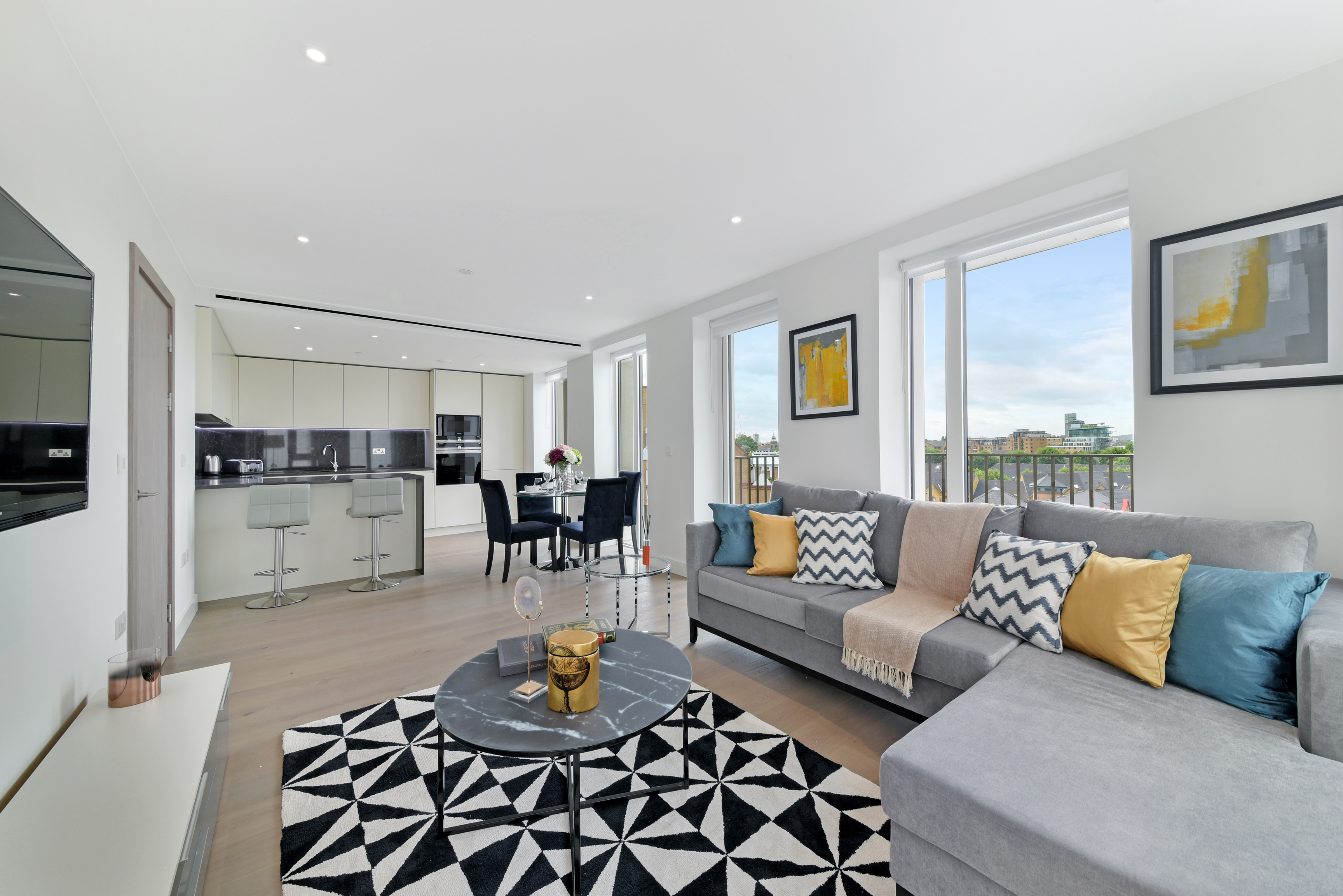 3 bedroom new flat for sale 0